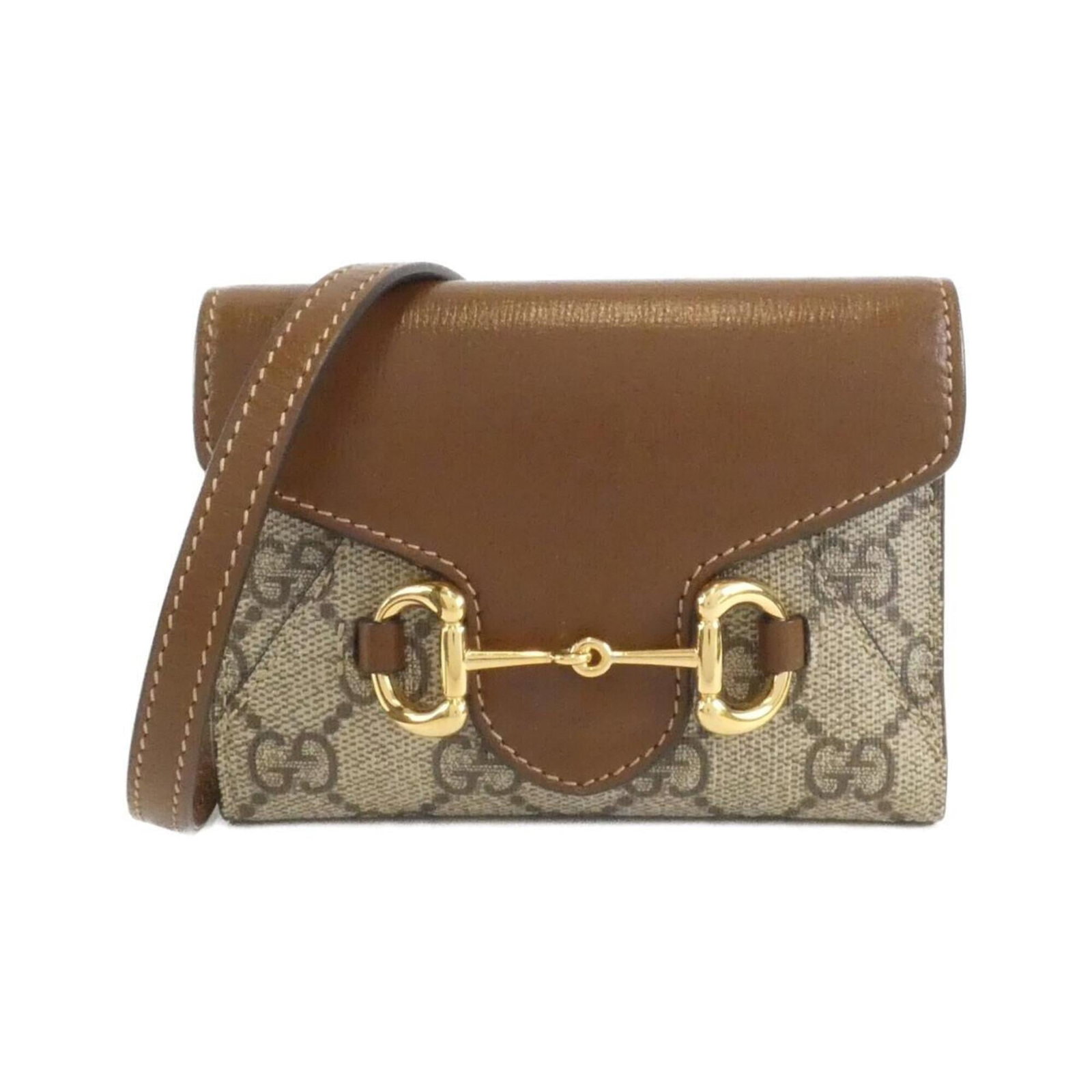 Shoulder Chain Wallet Gg Supreme: Shoulder Chain Wallet Gg Supreme Gucci's Shoulder Chain Wallet Gg Supreme boasts a sleek design with a chain strap and a compact, easy-to-carry shape. The beige and brown color options add versatility