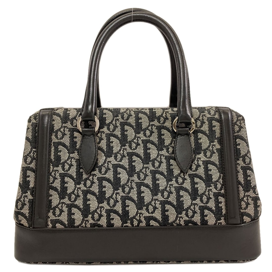 Pattern Christian Dior Trotter Handbag Canvas: Pattern Christian Dior Trotter Handbag Canvas Canvas handbag in black, designed by Christian Dior's Trotter style. Brought to you in its original canvas exterior color. A classic design from the