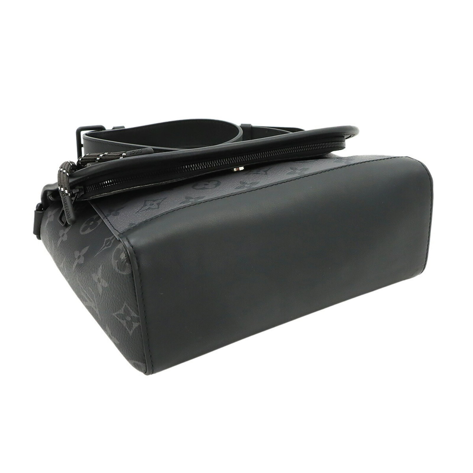 Monogram Louis Vuitton Messenger Handbag Eclipse Shoulder Bag - 3