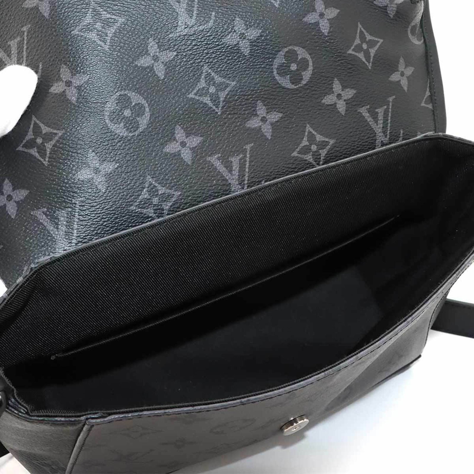 Monogram Louis Vuitton Messenger Handbag Eclipse Shoulder Bag - 5
