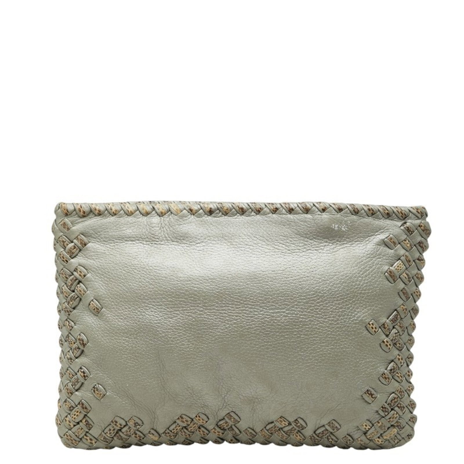 Leather Clutch Bag By Veneta Bottega: Leather Clutch Bag By Veneta Bottega Gray leather clutch bag from Bottega Veneta, featuring a classic design with subtle scratches and traces of usage. The bag measures 22cm x 32cm x 1.5cm and has a