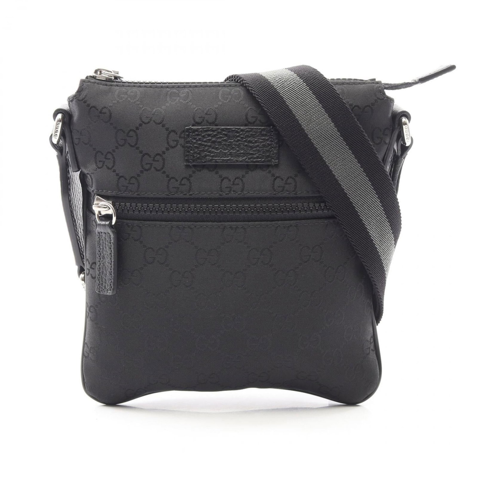 Gucci Handbag Shoulder Bag Nylon Leather: Gucci Handbag Shoulder Bag Nylon Leather The Gucci Handbag Shoulder Bag Nylon Leather features a sleek design with a combination of nylon and leather materials, available in black. Measuring 20cm x 19
