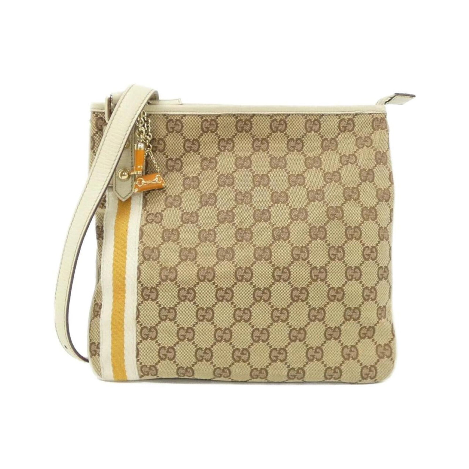 Gucci Shoulder Bag Gg Canvas: Gucci Shoulder Bag Gg Canvas Gucci Shoulder Bag in Gg Canvas features a classic design with a beige color. The bag has a few traces of usage, some scratches and dirt, but remains in very good conditio