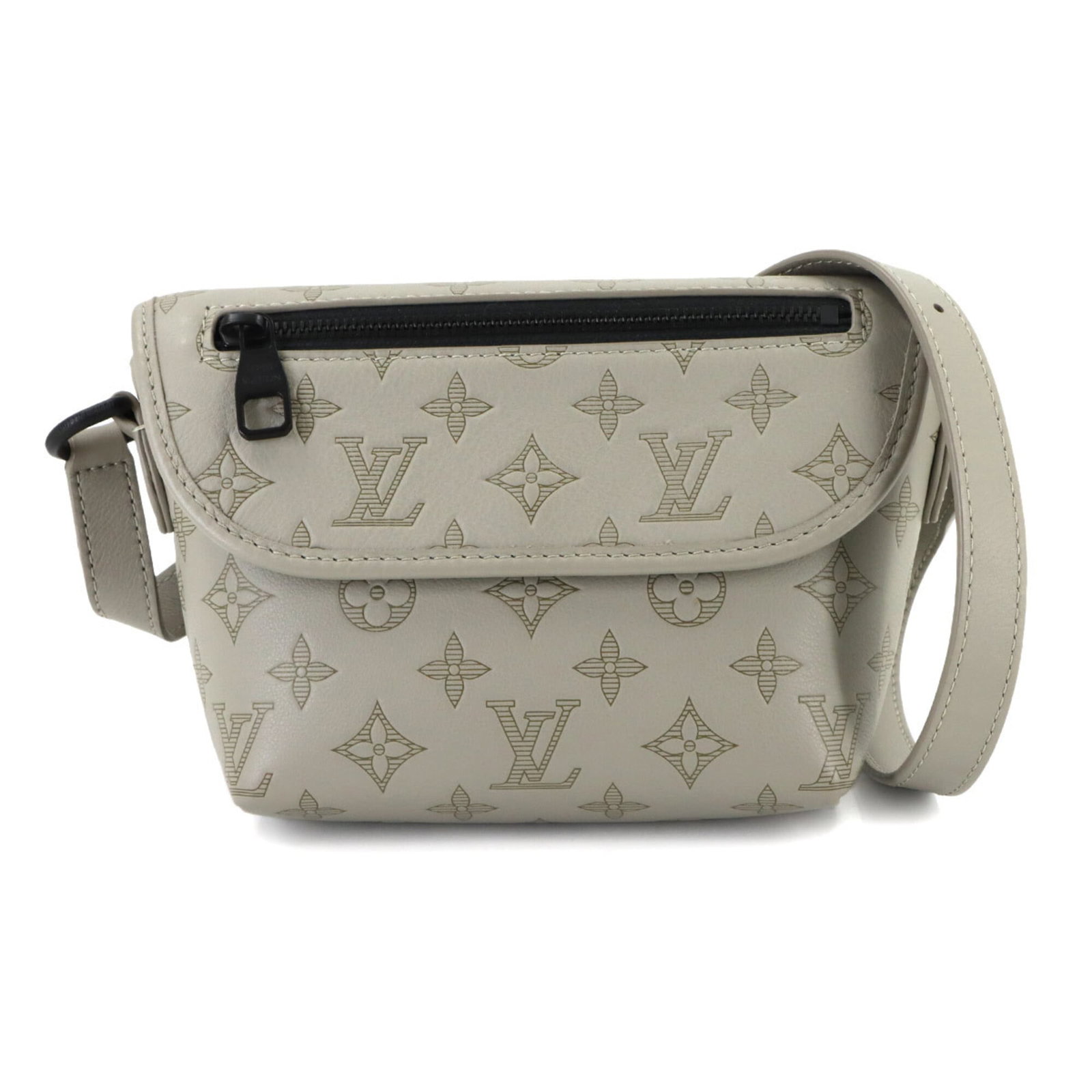 Shadow Monogram Shoulder Handbag Vuitton Louis: Shadow Monogram Shoulder Handbag Vuitton Louis Sand-colored Monogram Shadow handbag from Louis Vuitton, featuring an open pocket and zipper pocket for organization. The bag's sleek design is complemen