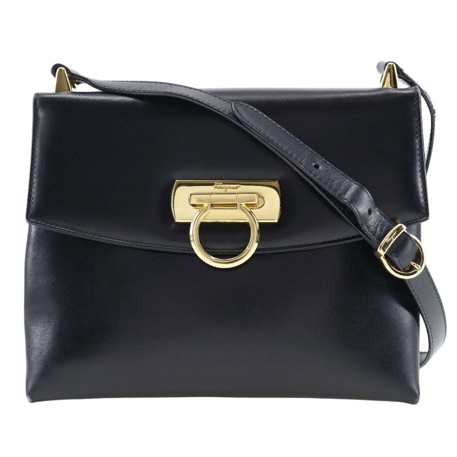 Shoulder bag leather Salvatore Ferragamo: Shoulder bag leather Salvatore Ferragamo Black leather shoulder bag from Salvatore Ferragamo, featuring a classic design with clean lines and timeless elegance. Measuring 18cm x 23cm x 9cm, it has
