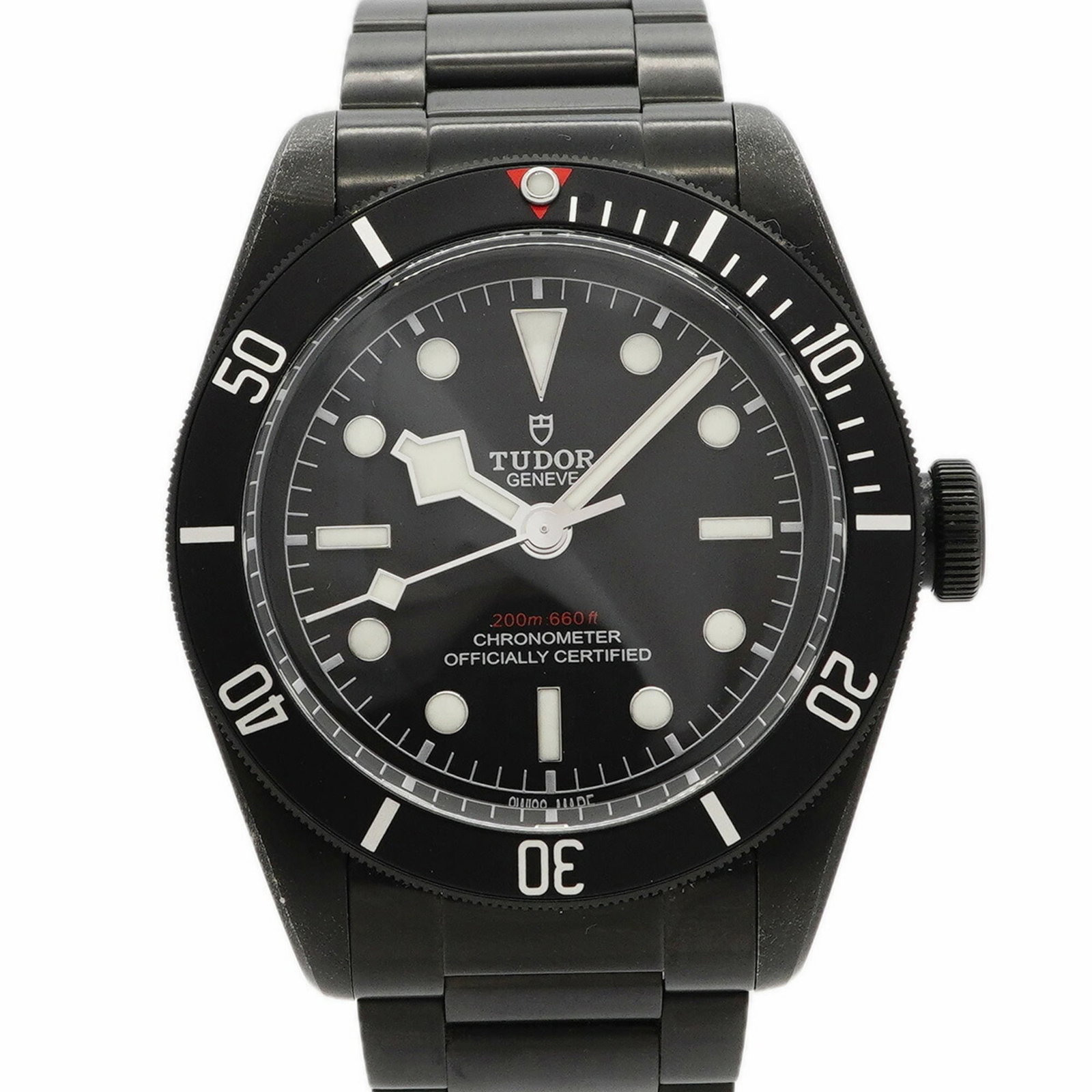 Tudor Wristwatch: Tudor Wristwatch Stainless steel band adds durability to this 41mm black dial Tudor wristwatch, featuring a classic design. The watch has traces of usage and minor scratches, but remains in good condi