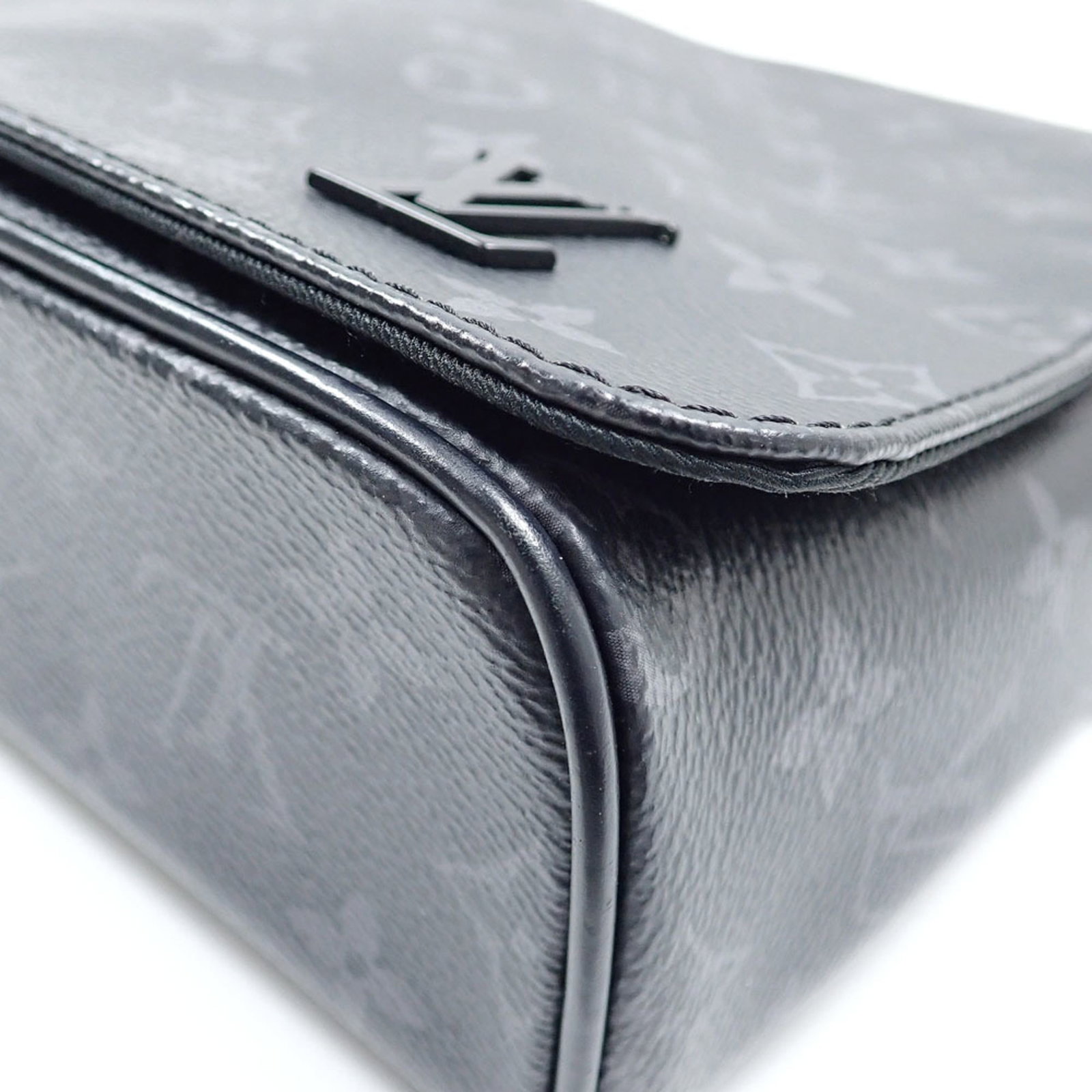 Monogram Eclipse Louis Vuitton Bag Shoulder - 3