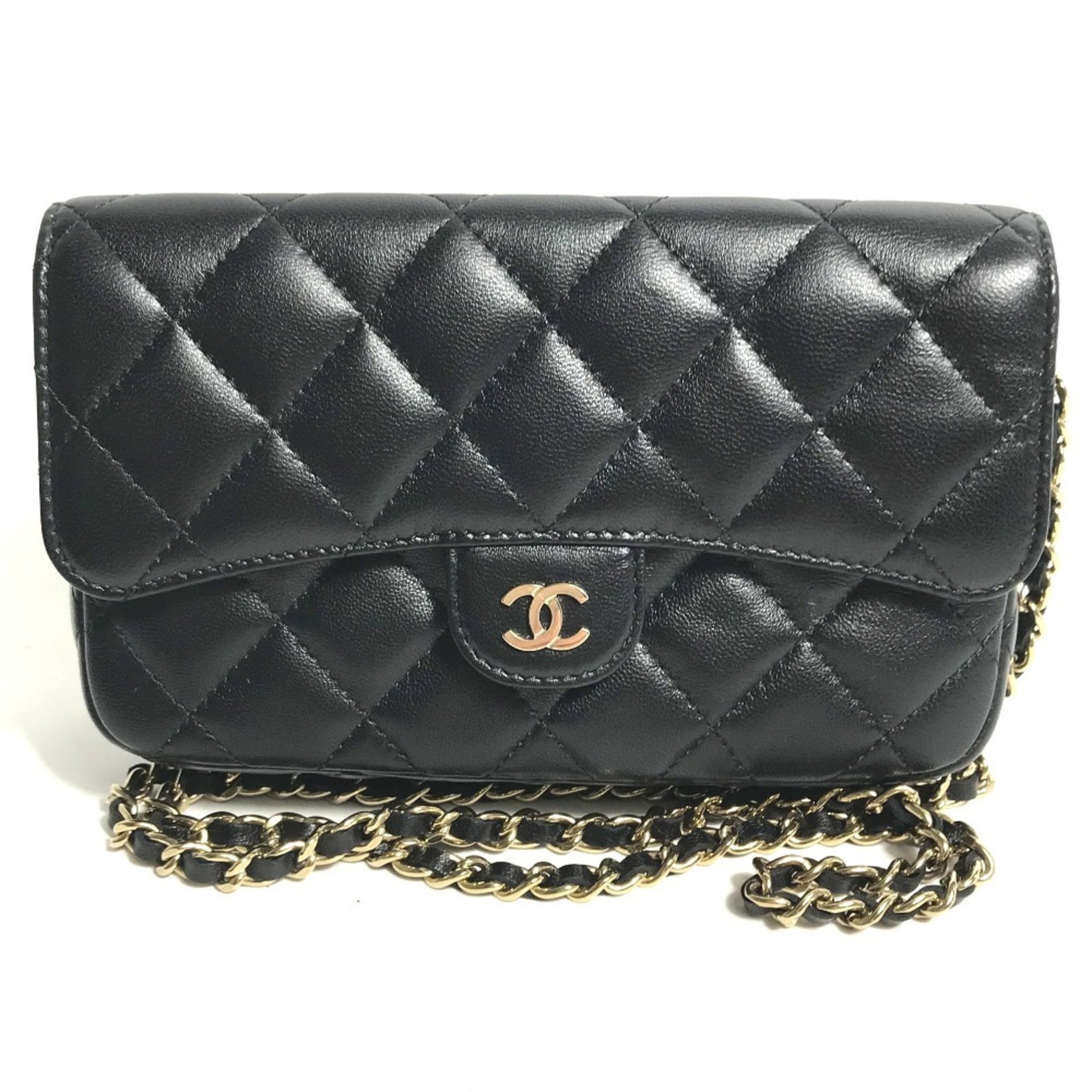 Chain Wallet Leather Shoulder: Chain Wallet Leather Shoulder Chain Wallet Leather Shoulder in Black. This lambskin leather shoulder wallet features a chain strap and measures 10cm x 16.5cm x 3cm, with a total chain length of 1.12m.