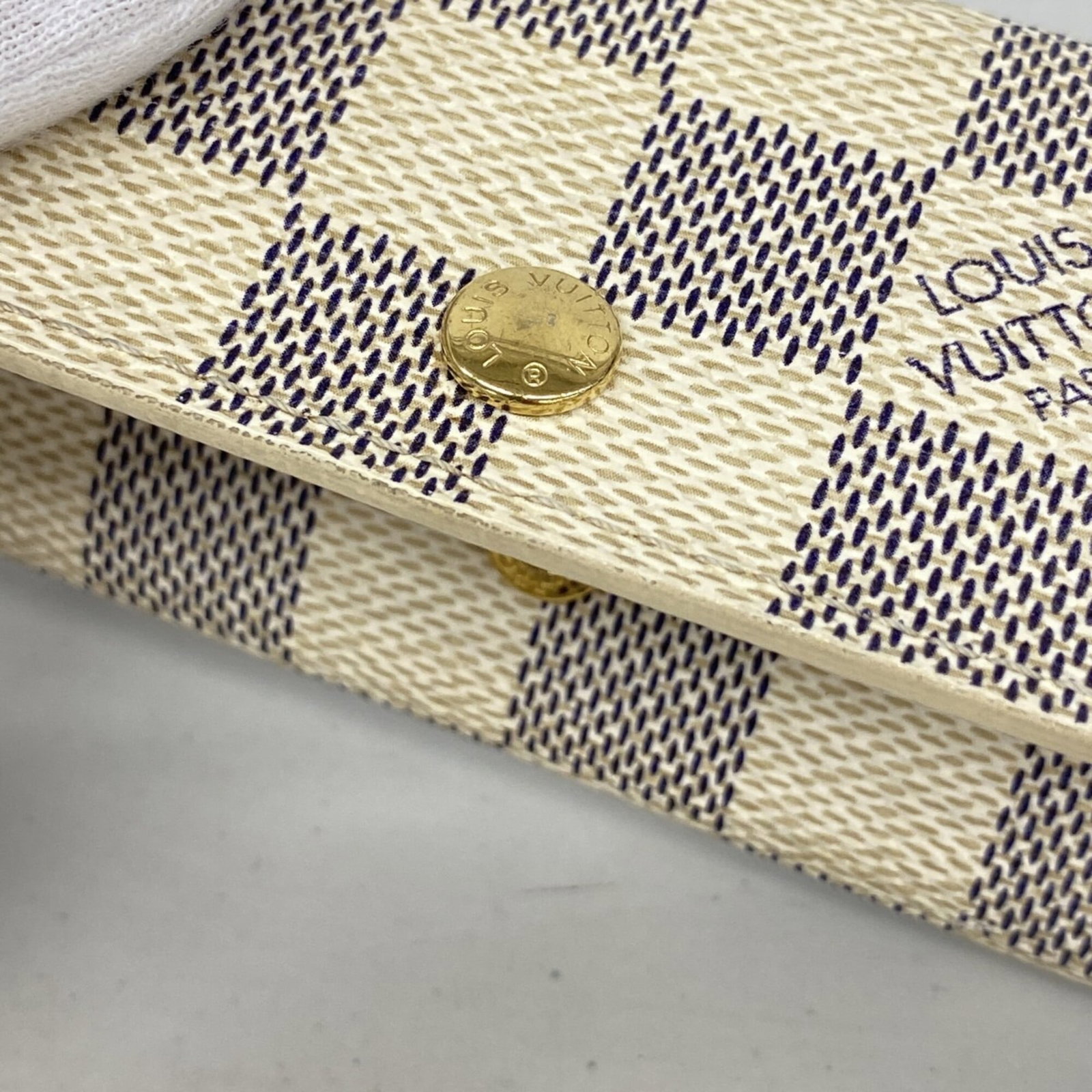 Keycase from Louis Vuitton - 7
