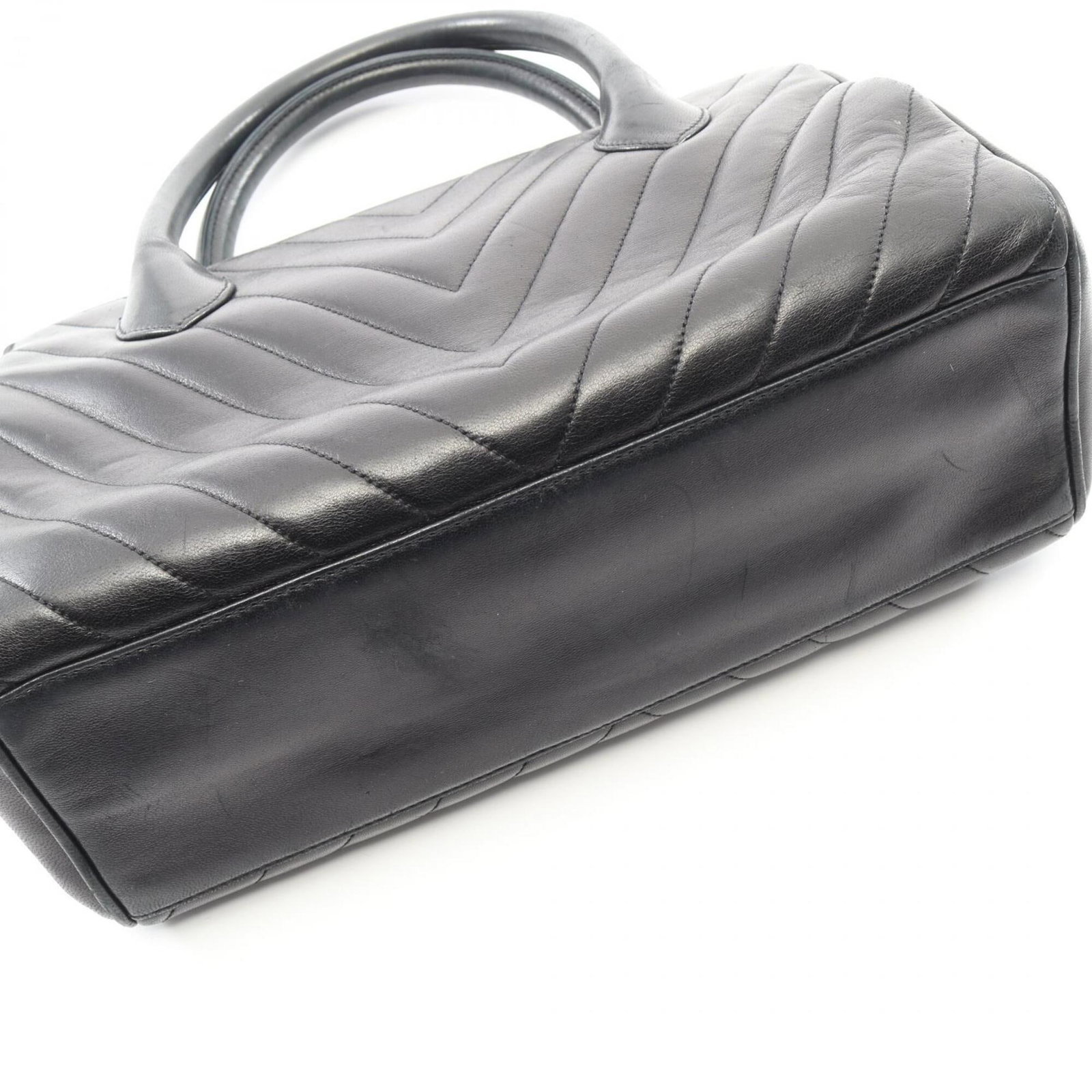 Chanel Handbag Leather - 10