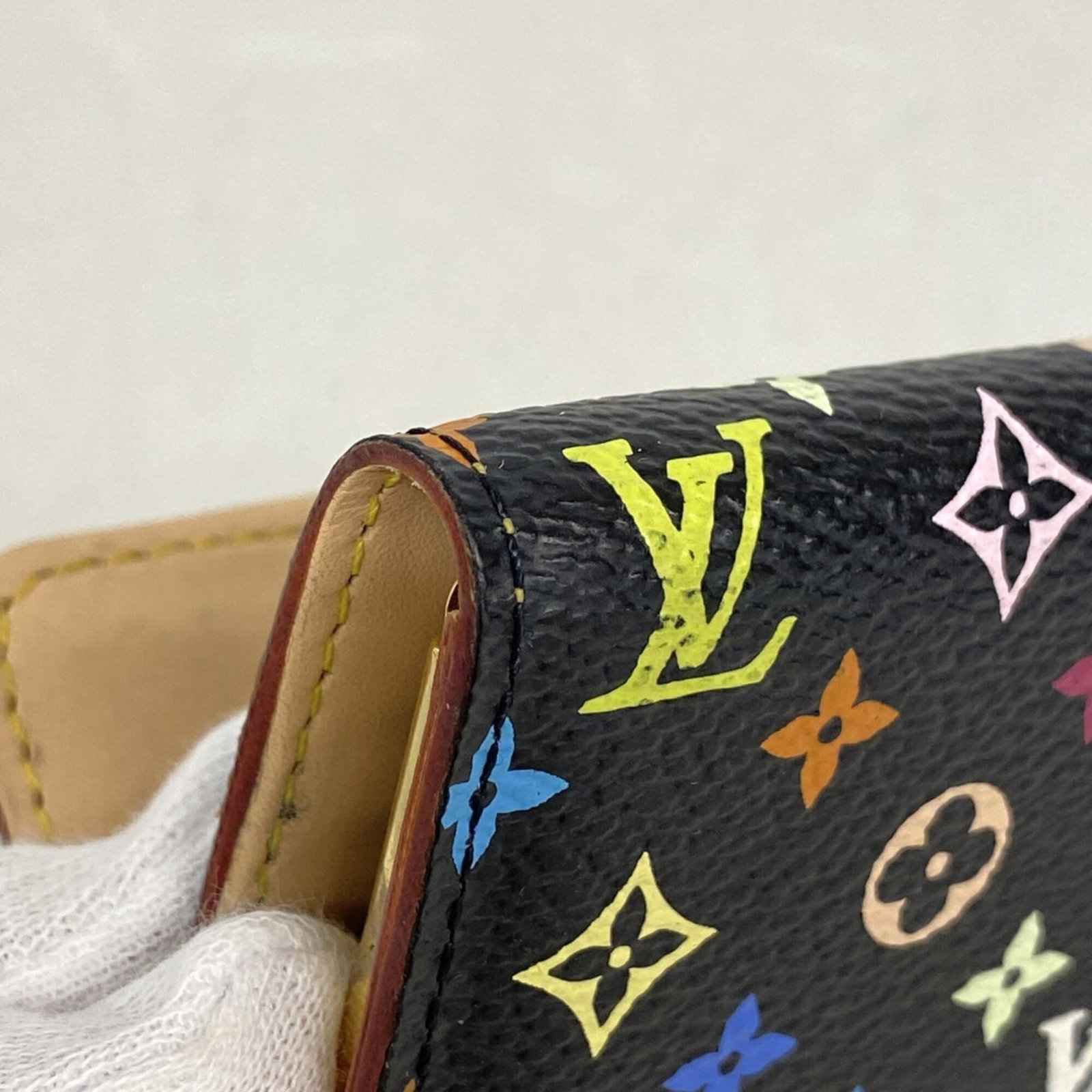 Keycase from Louis Vuitton - 6