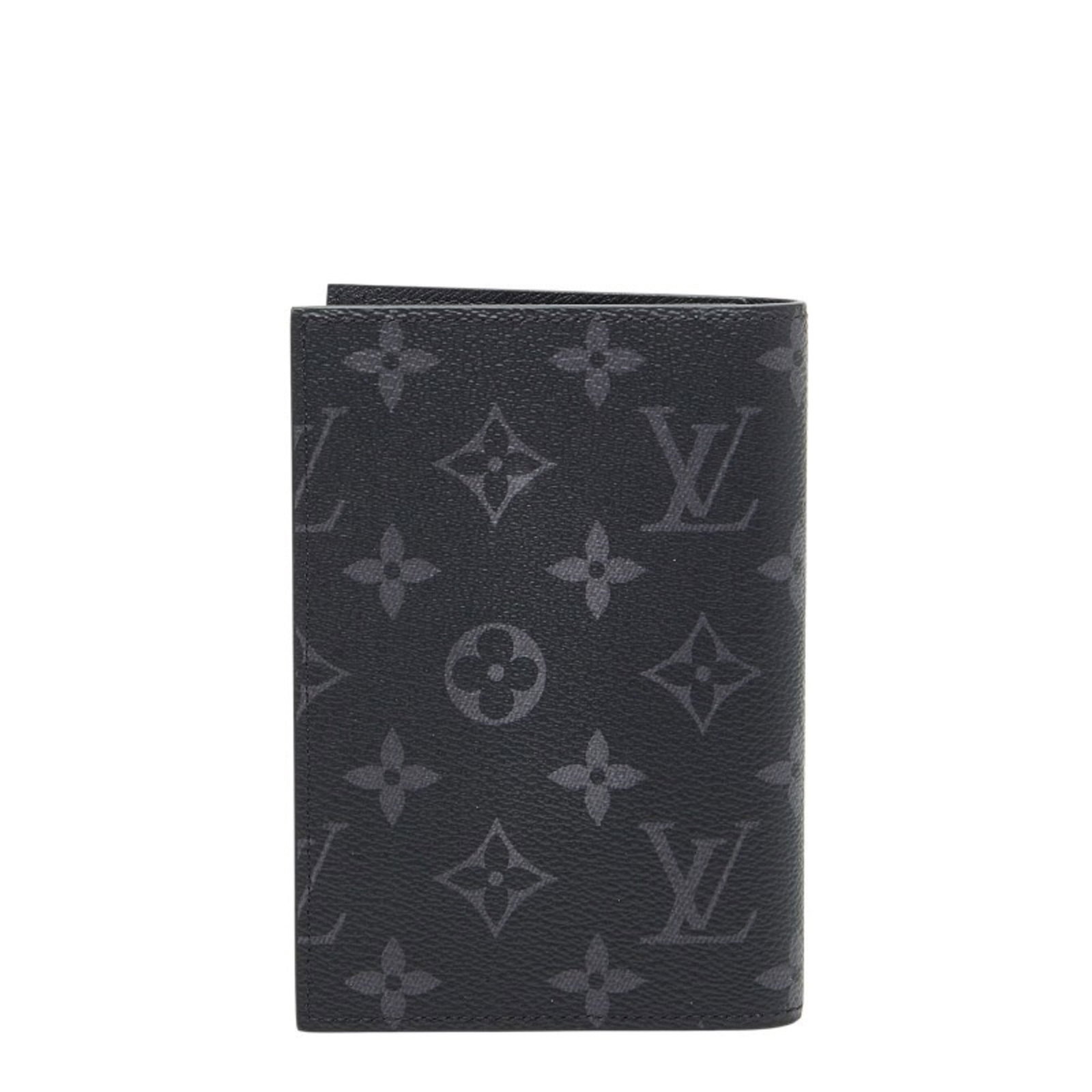 PVC Louis Vuitton Passport Cover: PVC Louis Vuitton Passport Cover PVC Louis Vuitton Passport Cover in Black, featuring the iconic Monogram Eclipse design. Made from durable PVC material, this cover provides a stylish and protective w