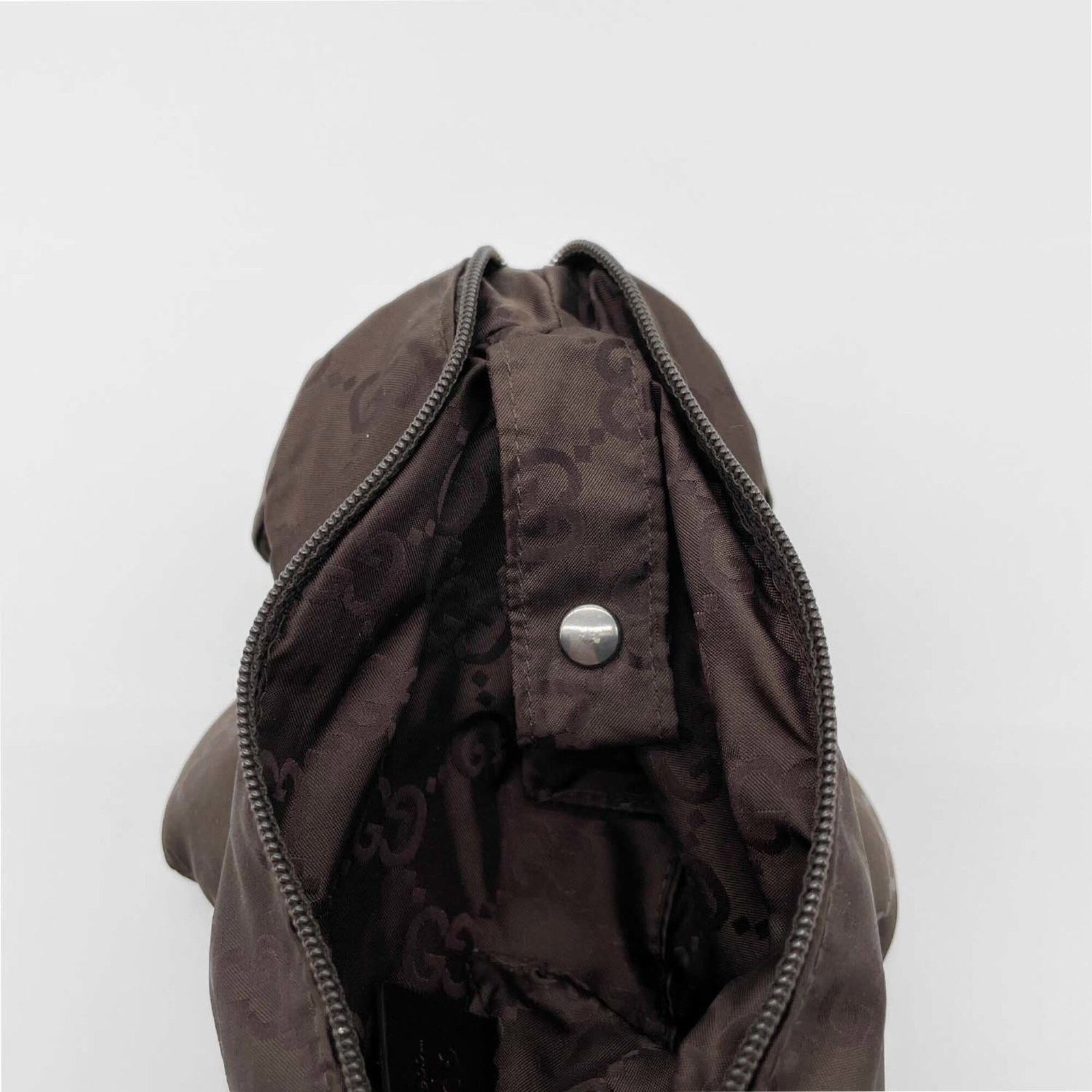 Nylon Pouch Gucci - 5