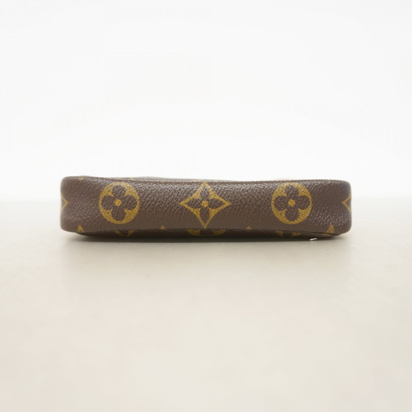 Louis Vuitton Pouch - 3