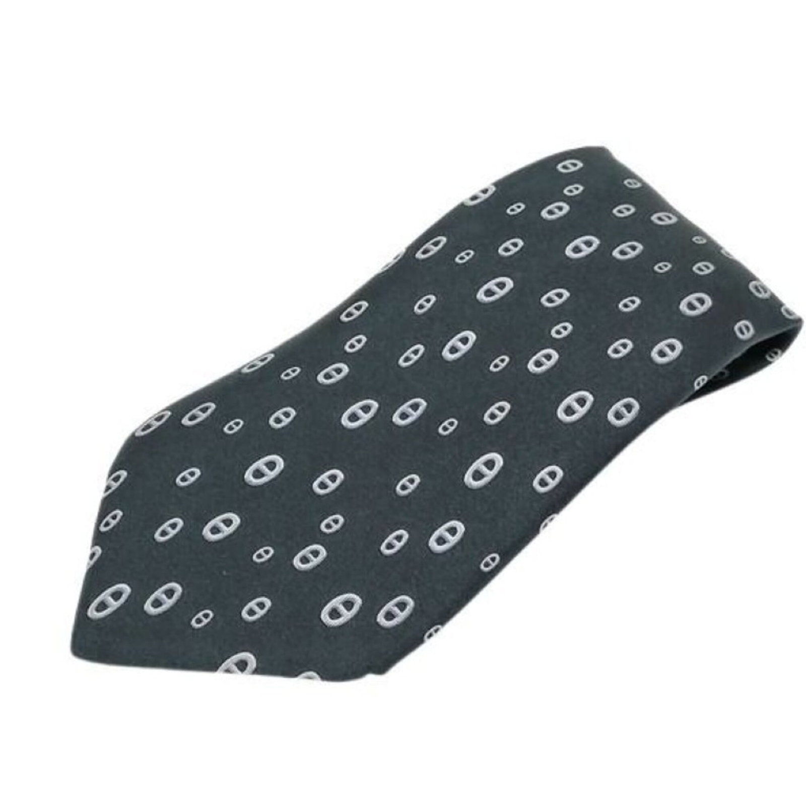 Cravat silk of Hermes: Cravat silk of Hermes Silk cravat from Hermes, measuring 156.5cm in length and 8.5cm in width, features a black color and made from high-quality silk material. The item has been used and shows some