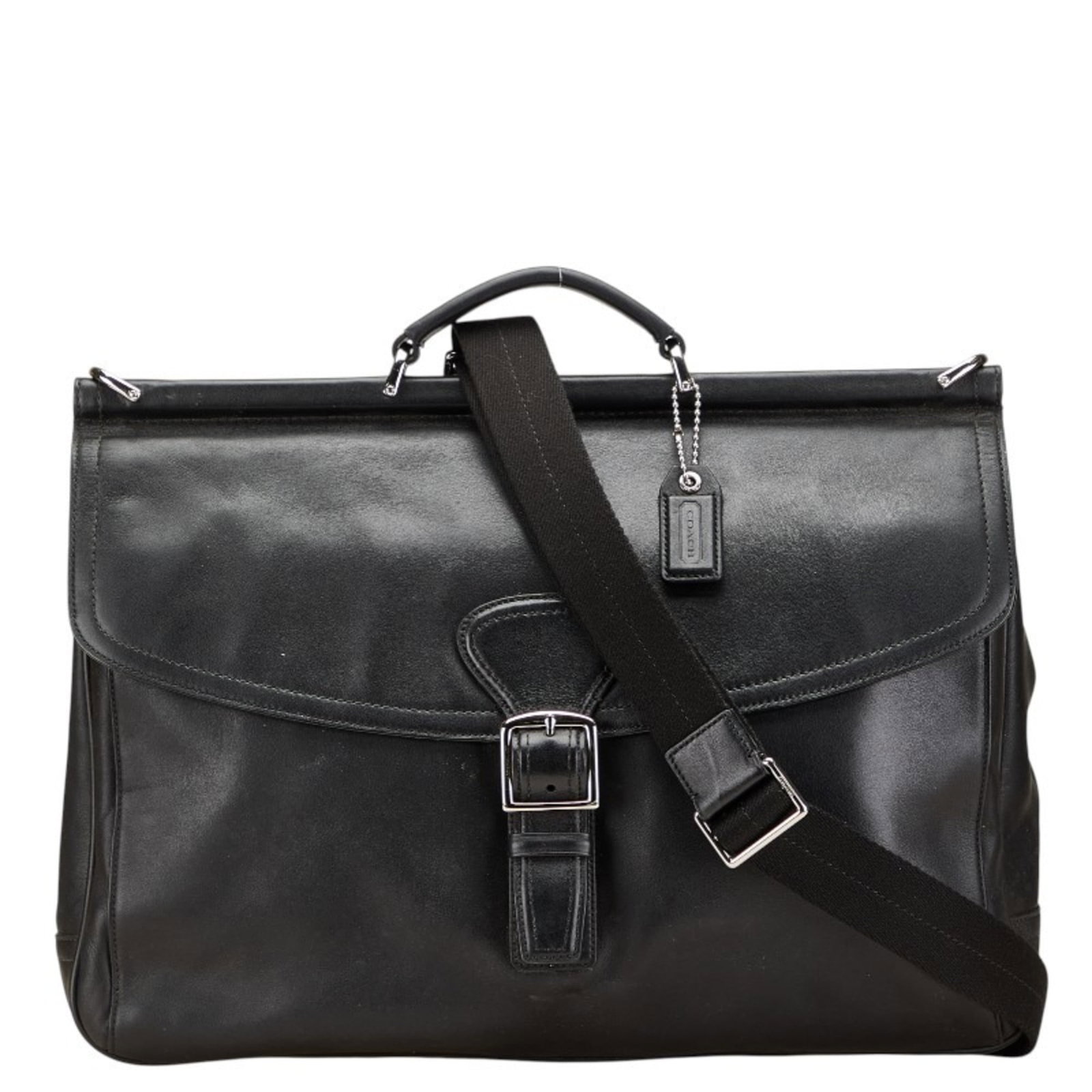 Coach Briefcase Leather: Coach Briefcase Leather Black leather briefcase from Coach, measuring 29cm x 43cm x 11cm. This used briefcase has traces of usage and minor scratches/dirt, but remains in good condition. Its classic