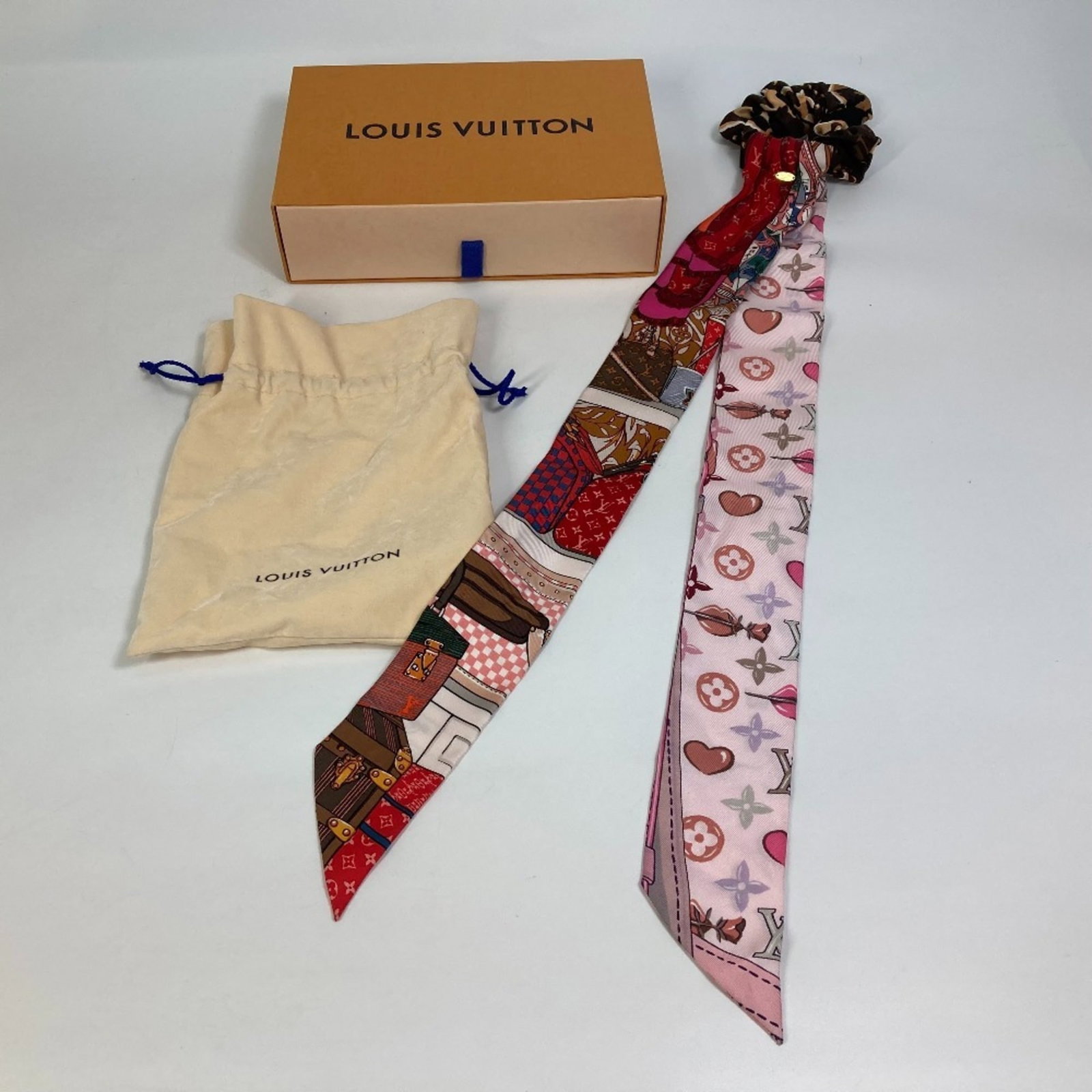 Vuitton silk scrunchie from Louis - 9