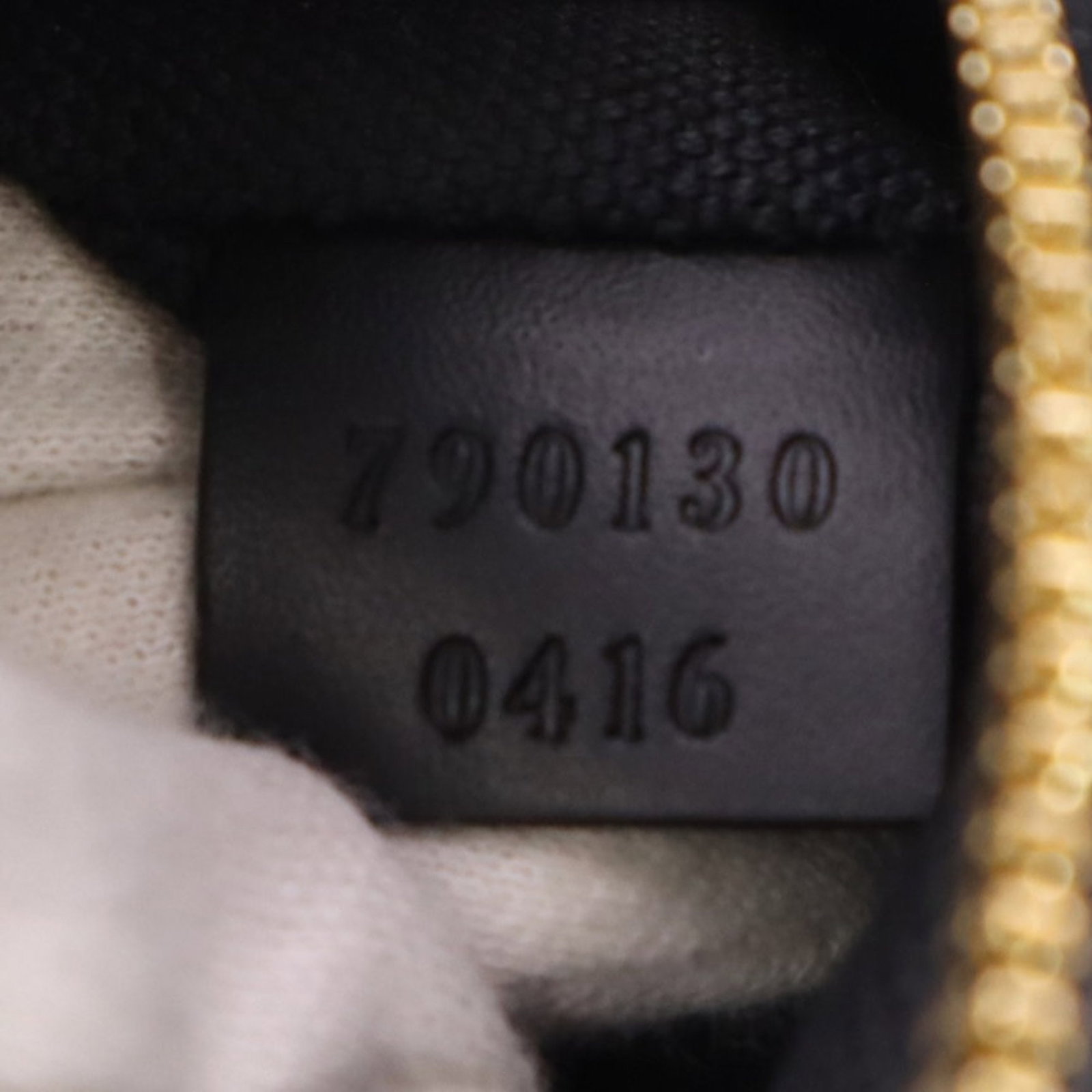Gucci leather bag - 11
