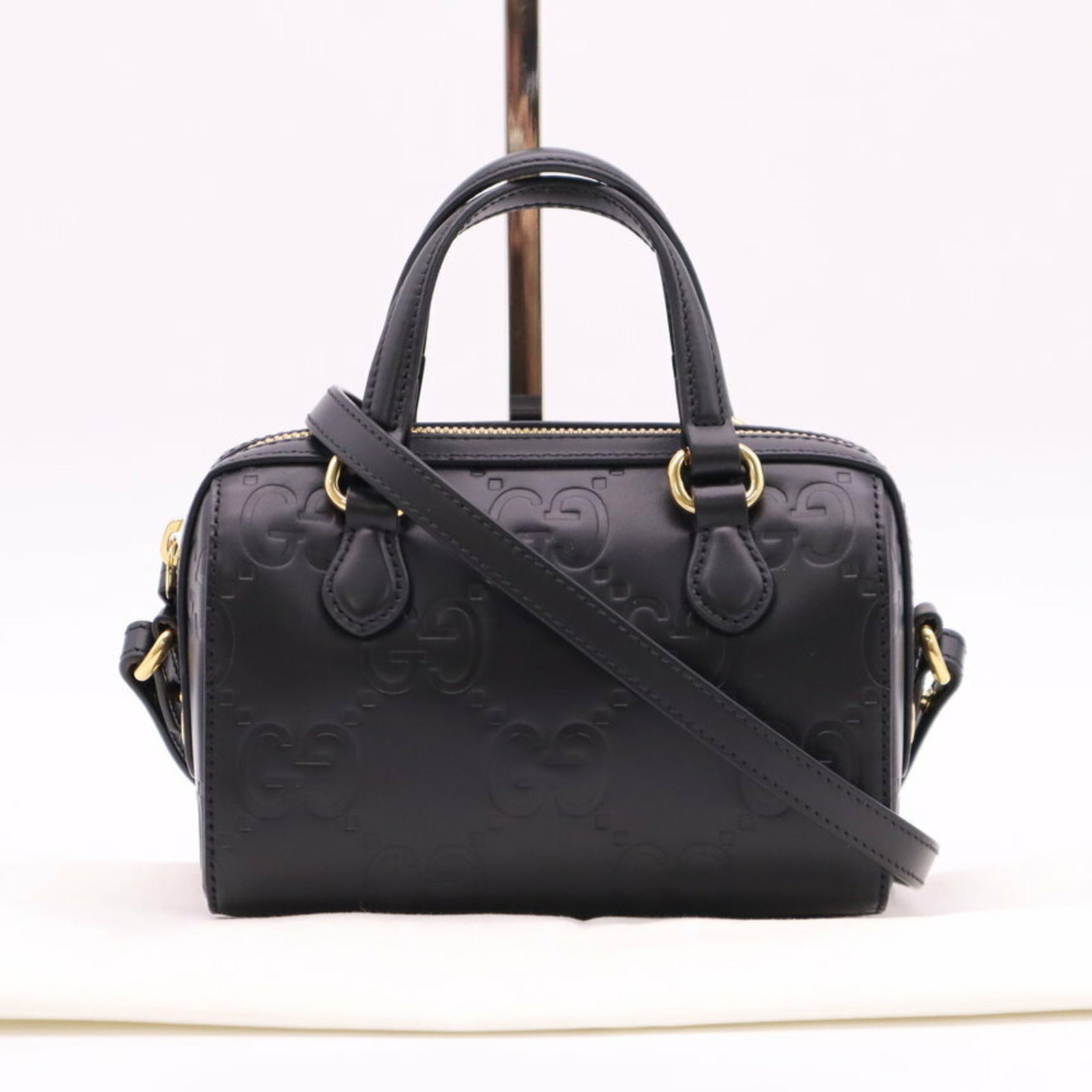 Gucci leather bag - 2