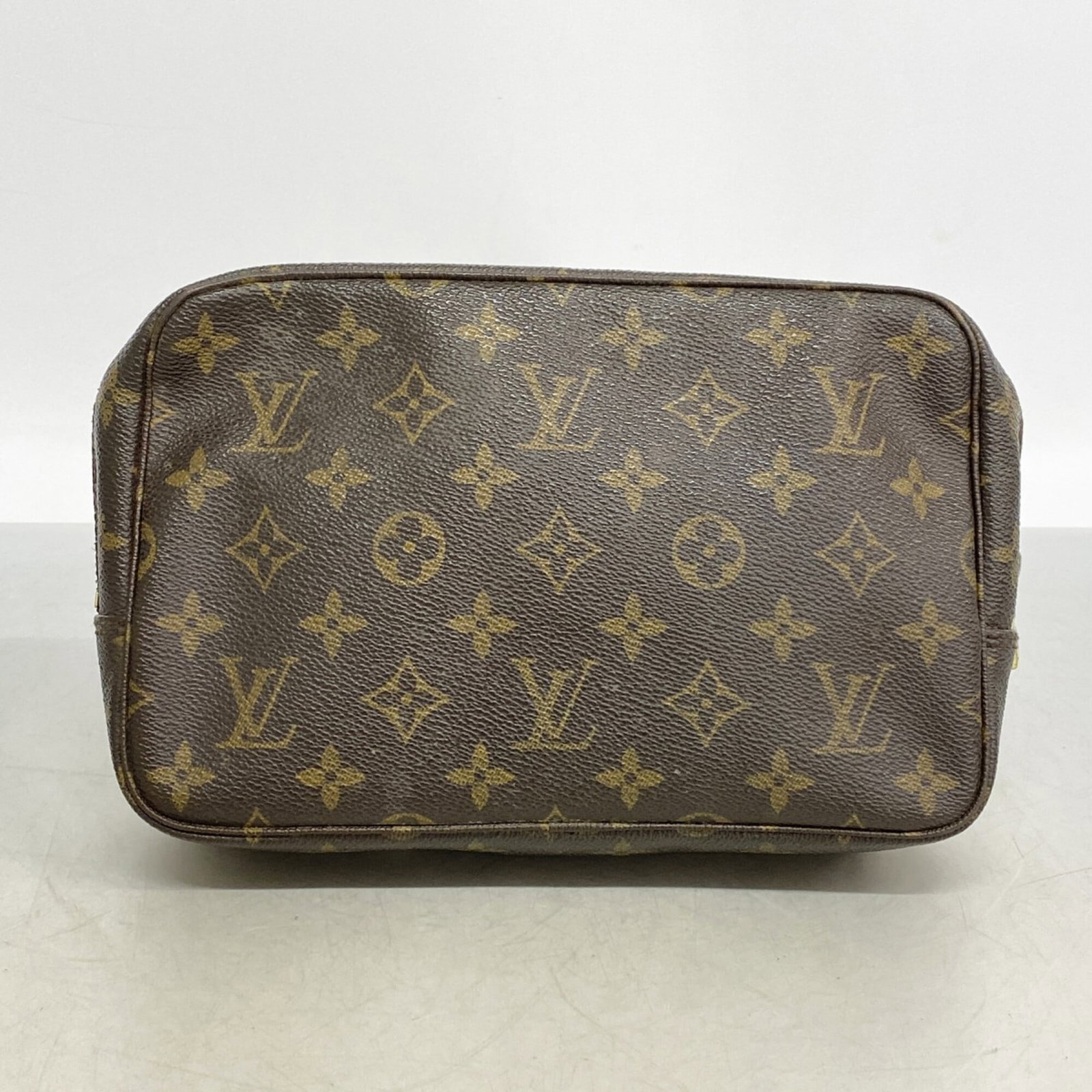 Louis Vuitton Pouch - 10