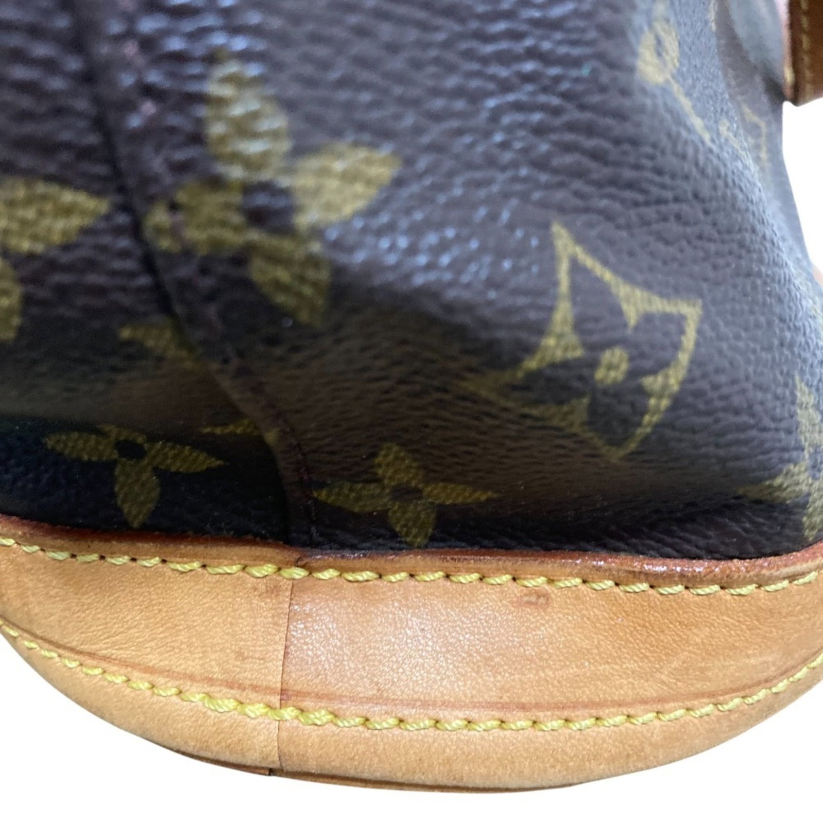 Louis Vuitton Handbag Monogram - 11