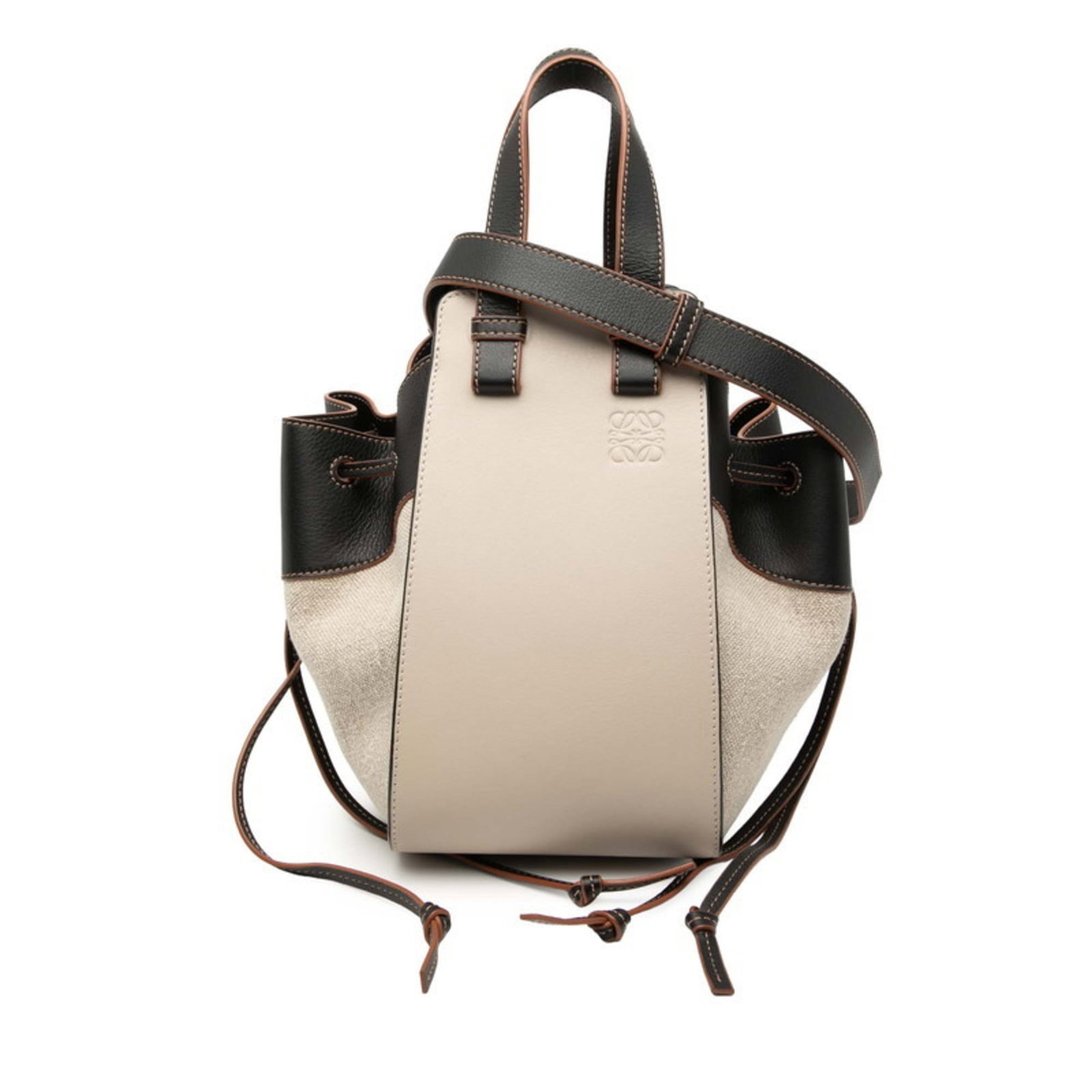 Loewe Handbag Shoulder Bag Leather: Loewe Handbag Shoulder Bag Leather This beautiful Loewe Handbag Shoulder Bag Leather features a stunning beige and multi-color design. Made from high-quality leather, the bag boasts a classic shape