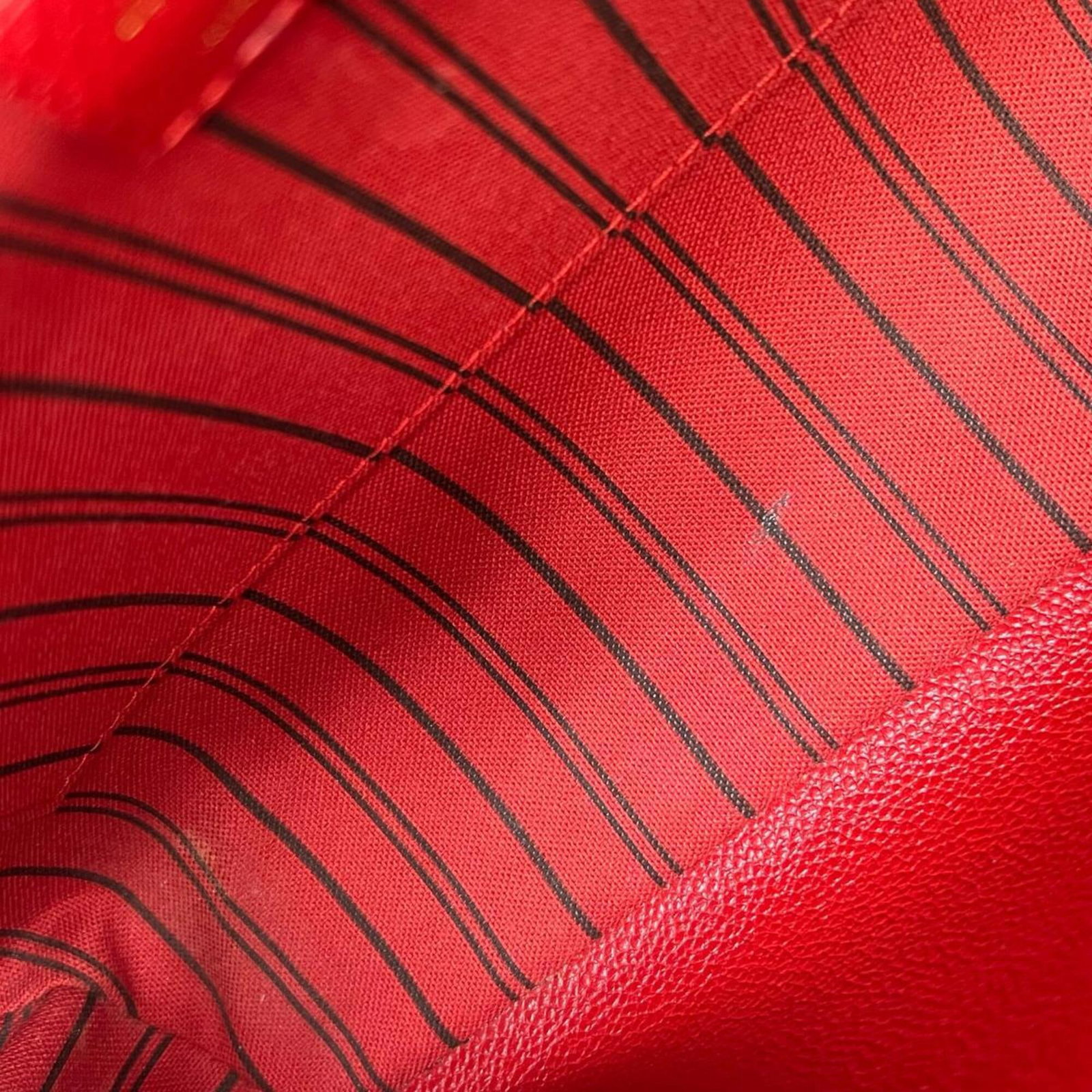 Handbag Louis Vuitton Monogram Empreinte - 17