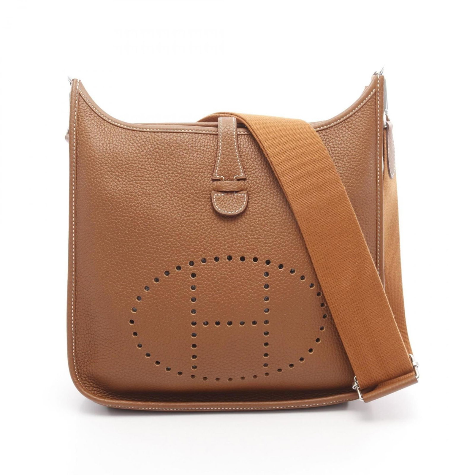Hermes clemence shoulder bag taurillon leather: Hermes clemence shoulder bag taurillon leather Taurillon Clemence shoulder bag from Hermes, boasting classic brown Taurillon Clemence Leather and elegant silver hardware. This pre-owned bag features a