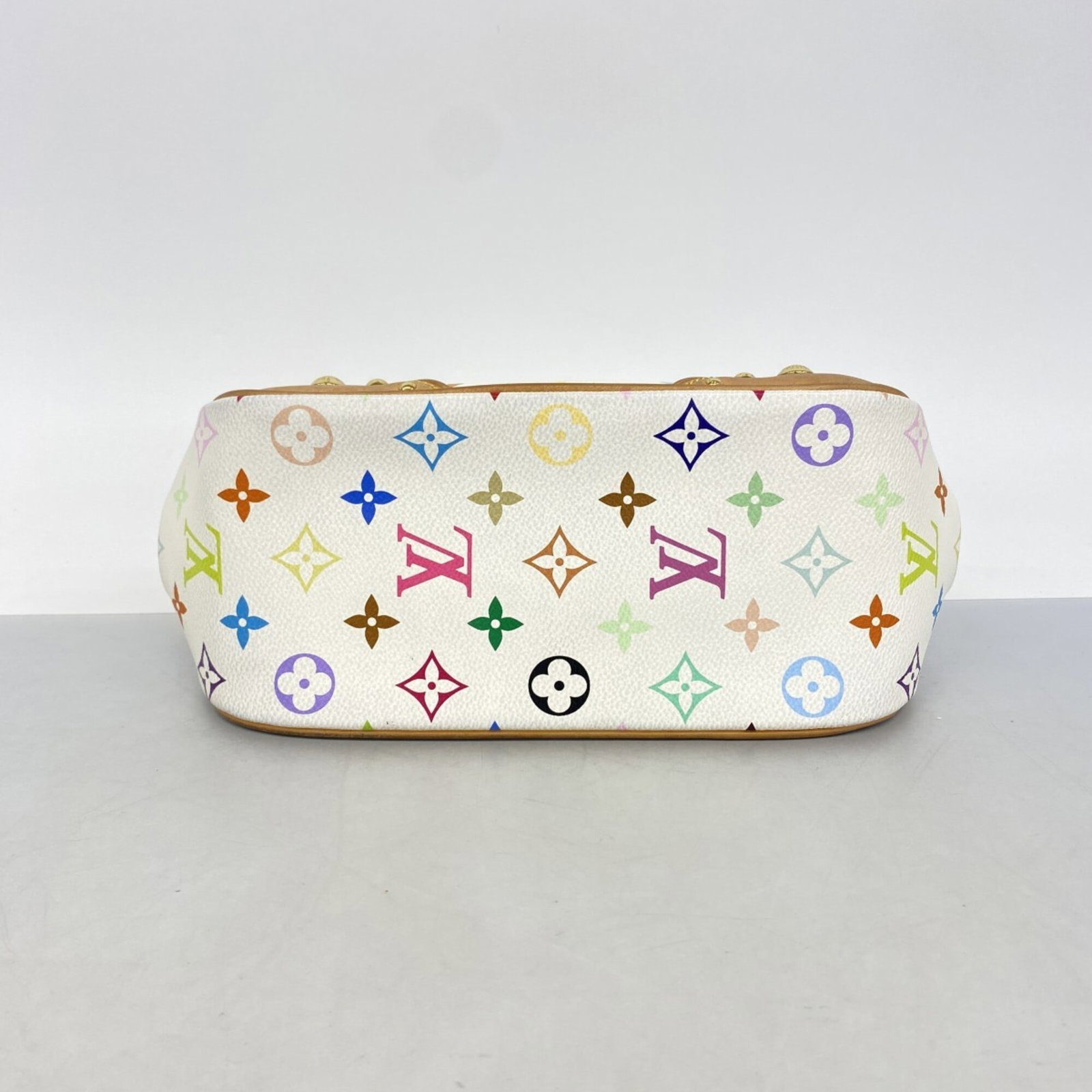 Handbag by Louis Vuitton - 3