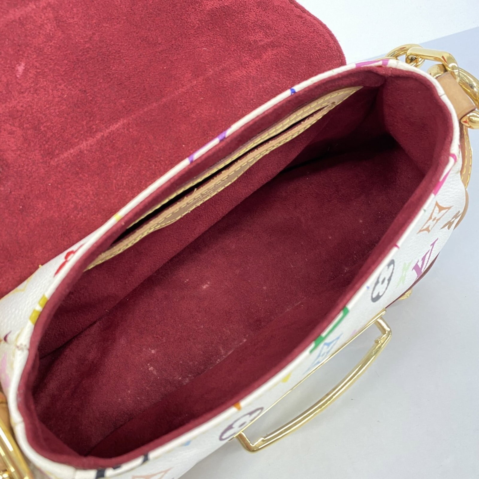 Handbag by Louis Vuitton - 4