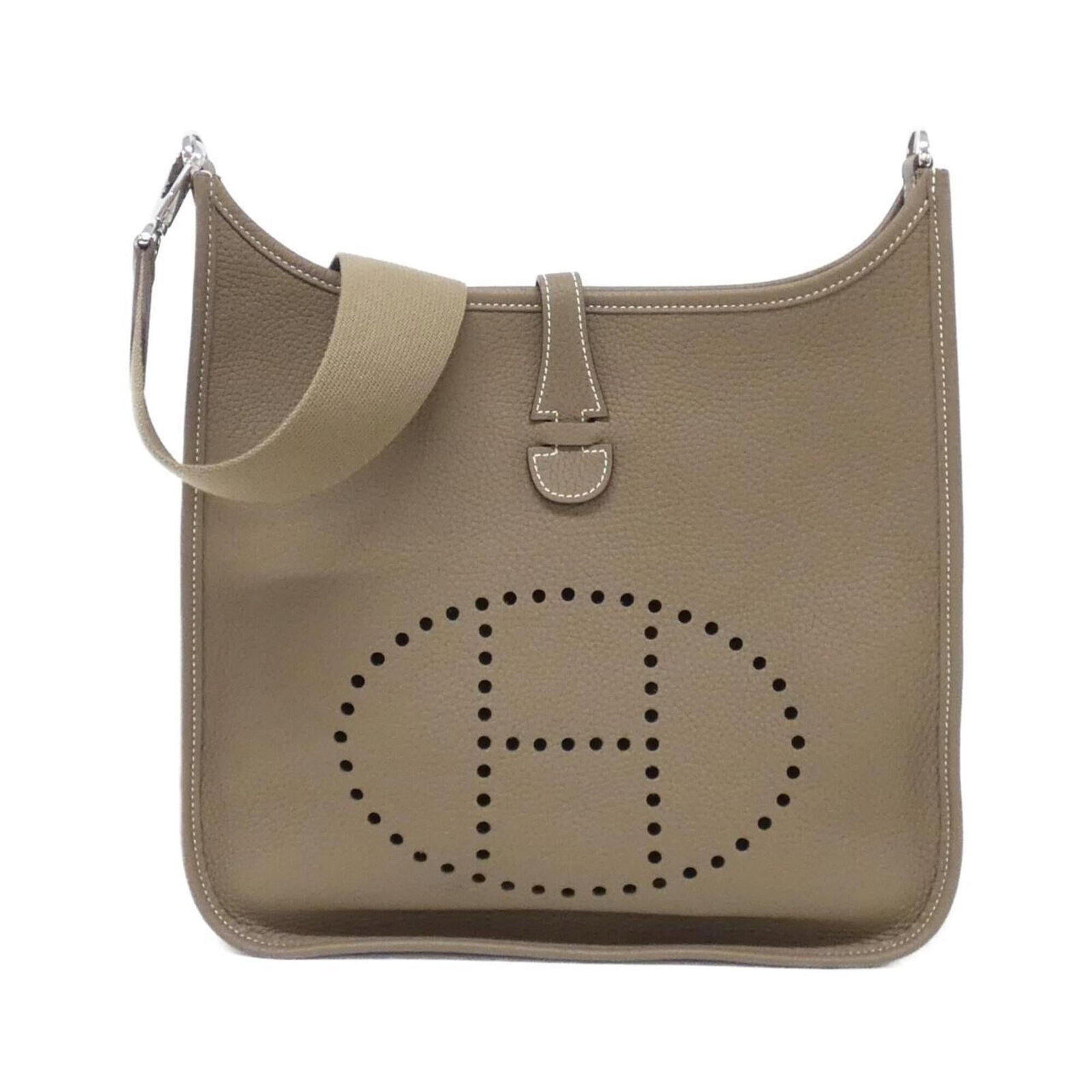 Hermes clemence shoulder bag taurillon leather: Hermes clemence shoulder bag taurillon leather Taurillon Clemence shoulder bag from Hermes, featuring high-quality beige and Etoupe Gray taurillon clemence leather. This classic design boasts a timele