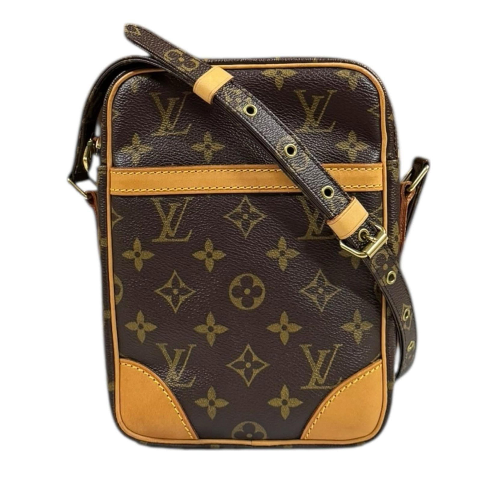 Shoulder Bag Monogram Louis Vuitton: Shoulder Bag Monogram Louis Vuitton Monogrammed canvas and classic design make this Louis Vuitton shoulder bag a timeless choice. With its signature brown color and subtle scratches, this used bag has