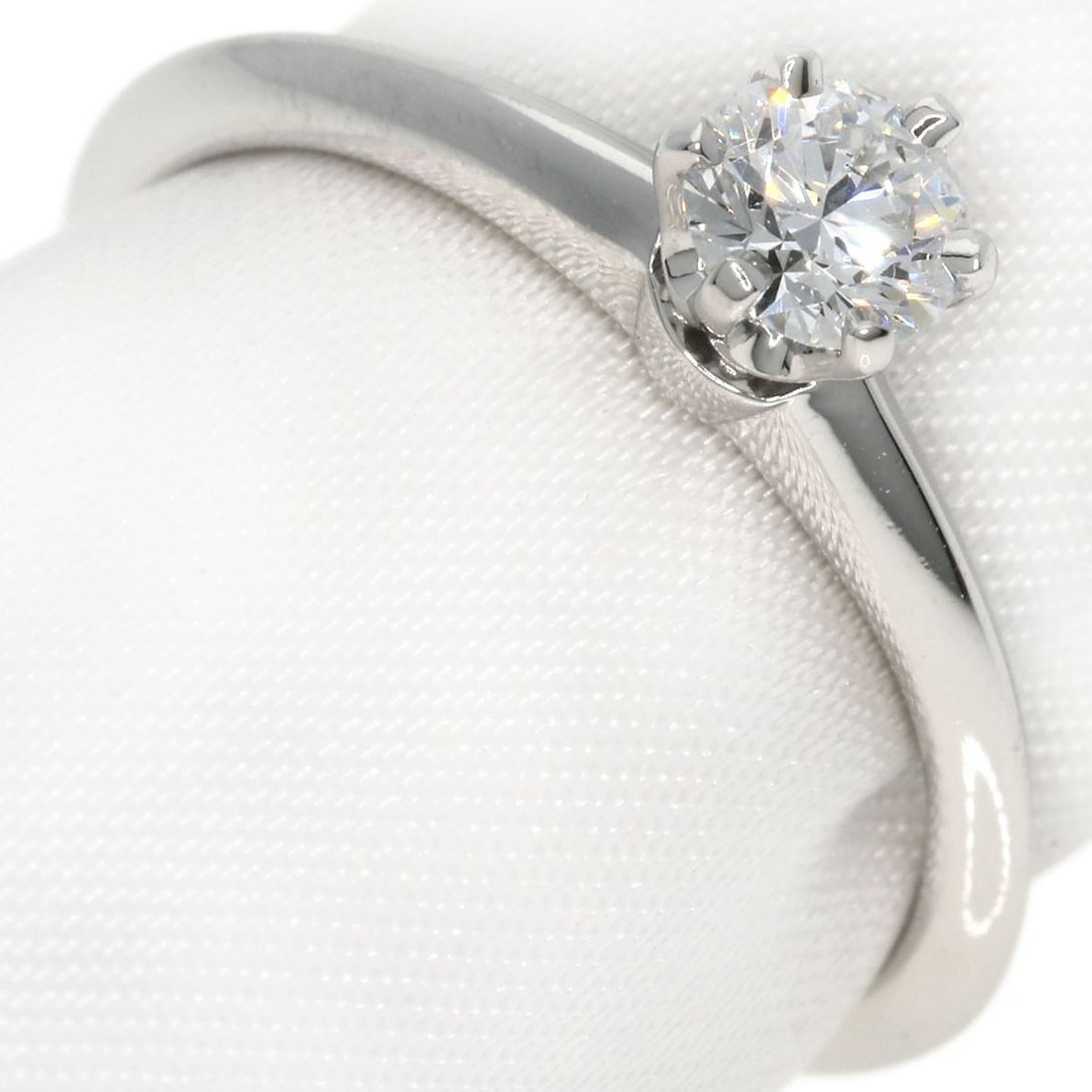 Tiffany&Co. Solitaire Diamond Knife Edge Ring Platinum Pt950 (1 of 8)