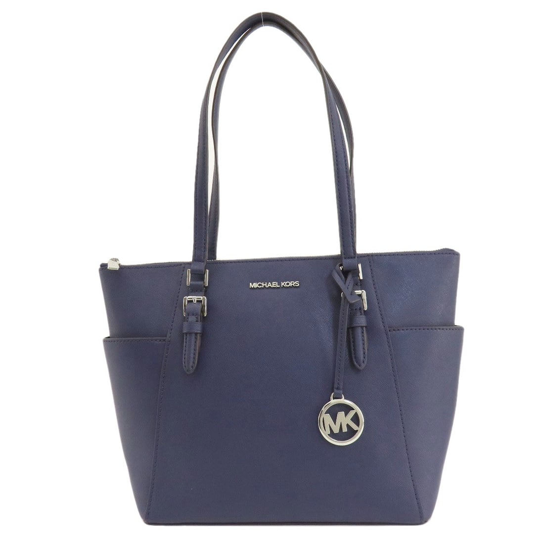 Kors Logo Leather Tote Bag Michael: Kors Logo Leather Tote Bag Michael Navy leather tote bag with the Kors logo, made from high-quality exterior materials. The classic design features a timeless style that suits everyday use. This