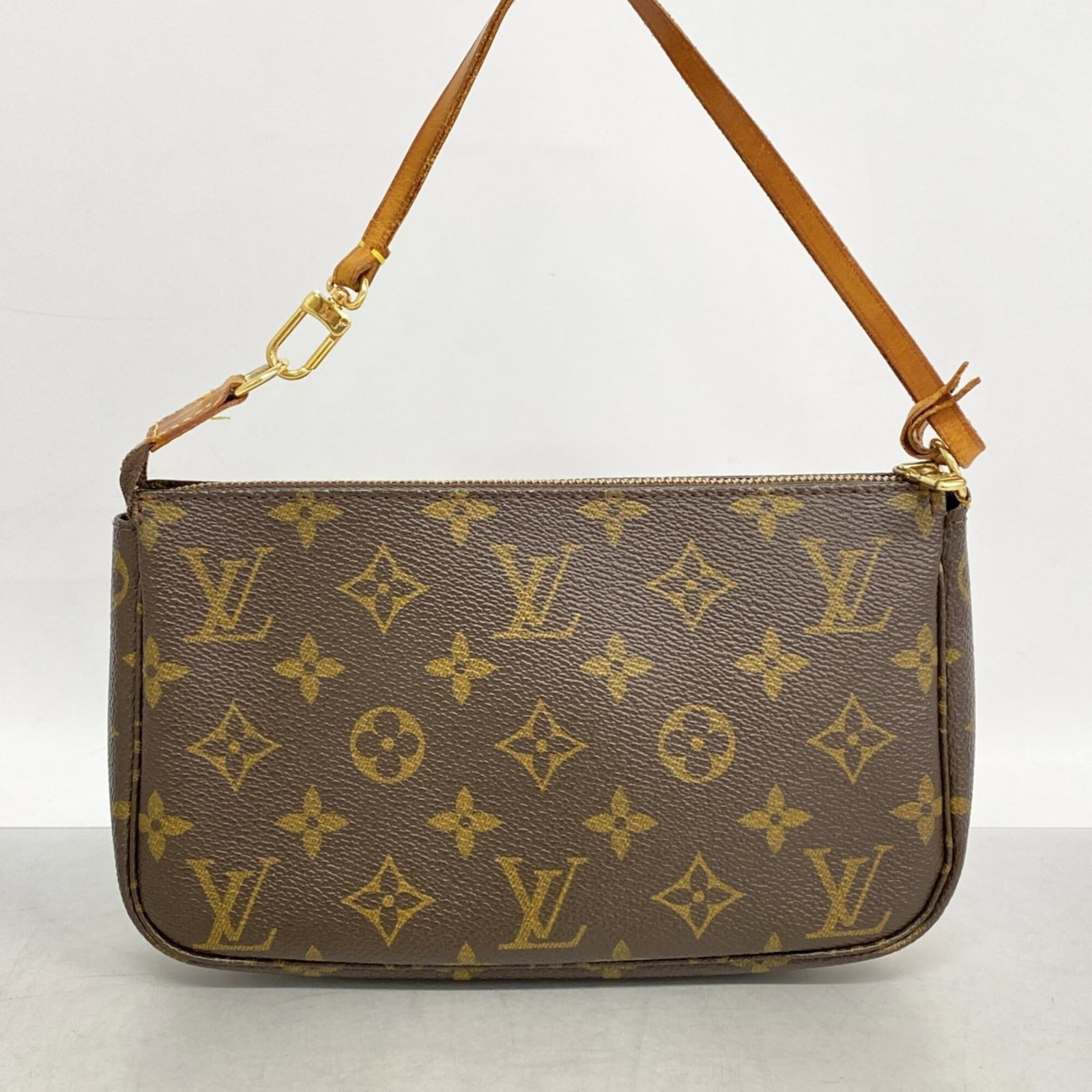 Louis Vuitton Pouch - 10