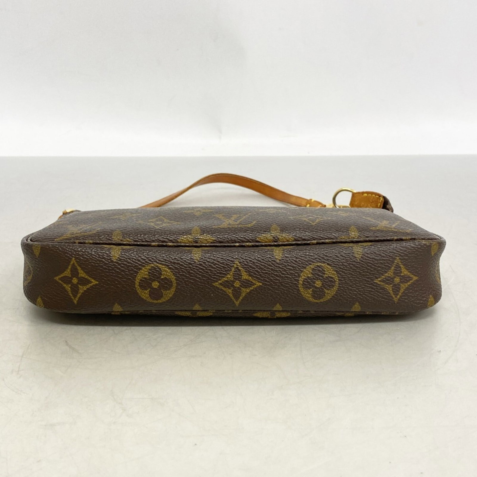 Louis Vuitton Pouch - 3