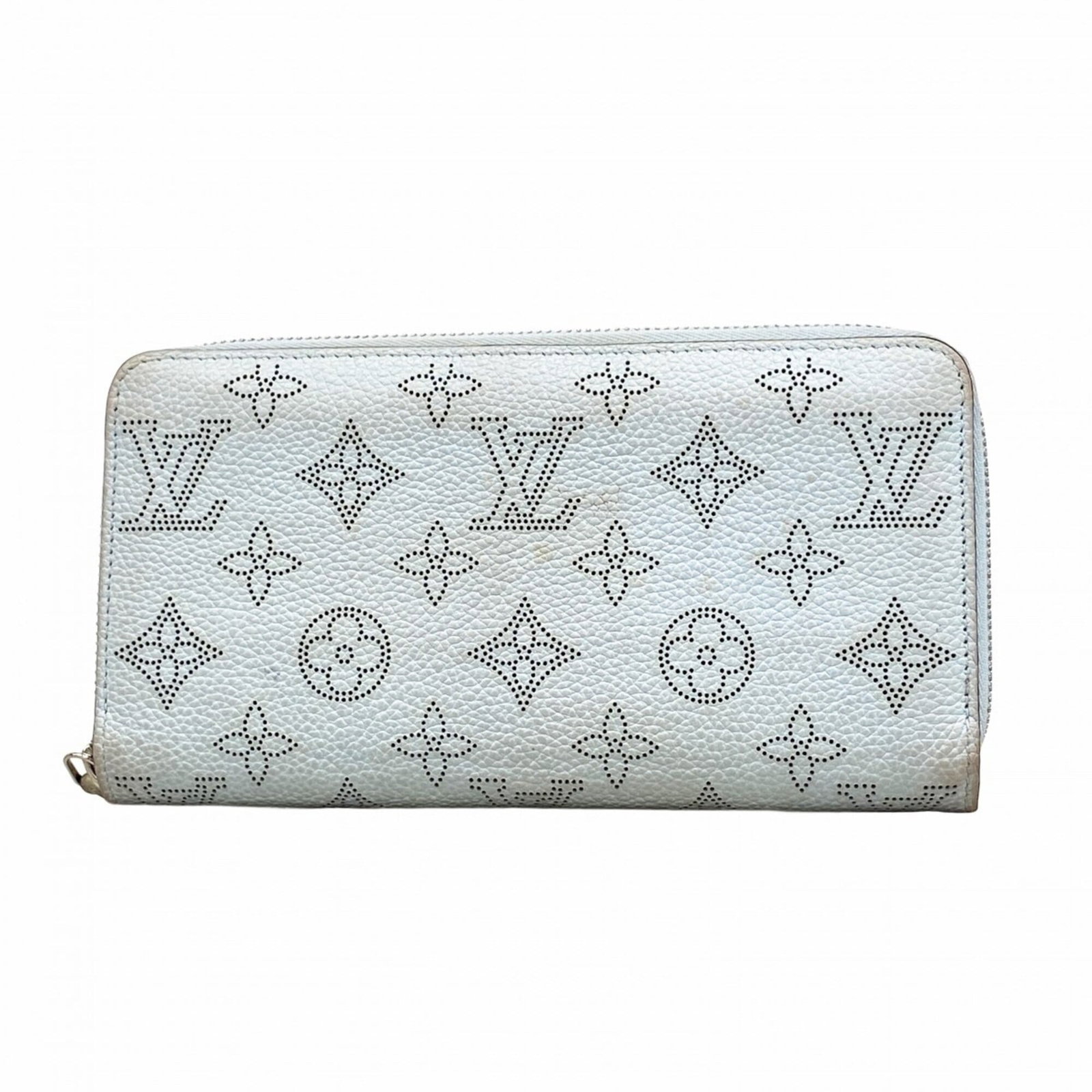 Louis Vuitton Bi Fold Wallet: Louis Vuitton Bi Fold Wallet Used Louis Vuitton Bi Fold Wallet in blue, measuring 11cm x 19.5cm x 2cm, with traces of usage and minor scratches/dirt visible. The wallet bears a signature but its origi