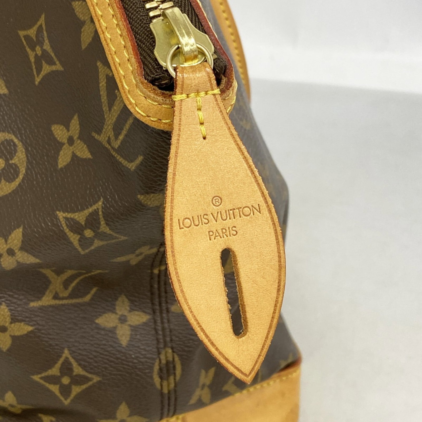Handbag by Louis Vuitton - 11