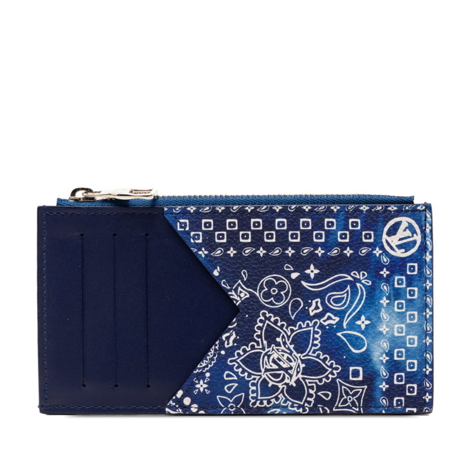 Louis Vuitton Business Card Case Pvc Leather: Louis Vuitton Business Card Case Pvc Leather Blue and White Louis Vuitton Business Card Case Pvc Leather. Made from pvc and leather, this business card case features a zipper closure. A few traces of
