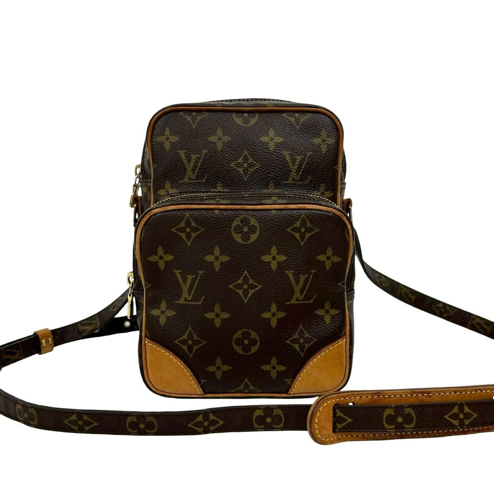 Louis Vuitton Pochette Shoulder Bag Leather Pvc: Louis Vuitton Pochette Shoulder Bag Leather Pvc Brown leather and PVC Pochette shoulder bag from Louis Vuitton, featuring a classic design with traces of usage visible. The bag measures 22cm x 15cm x 