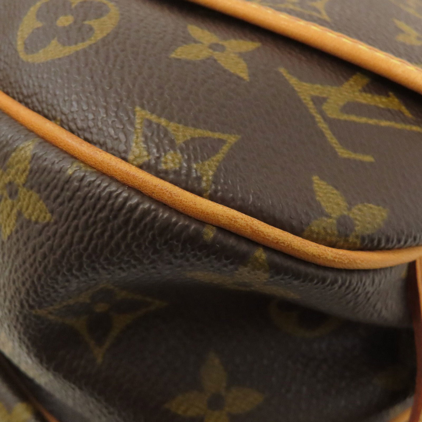 Shoulder Bag Monogram By Louis Vuitton - 19