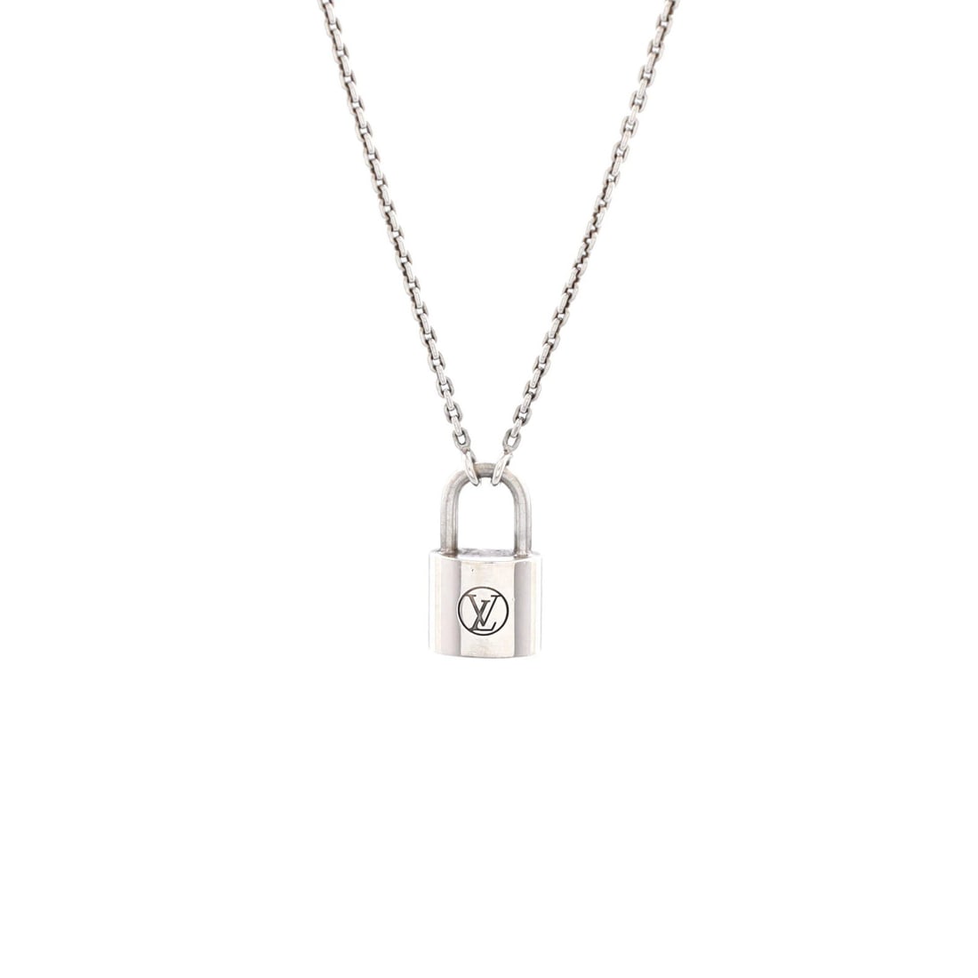 Sterling silver pendant necklace lockit by Louis Vuitton: Sterling silver pendant necklace lockit by Louis Vuitton Sterling silver pendant necklace lockit by Louis Vuitton, featuring an iconic design with scratches and tarnish throughout. This very good cond