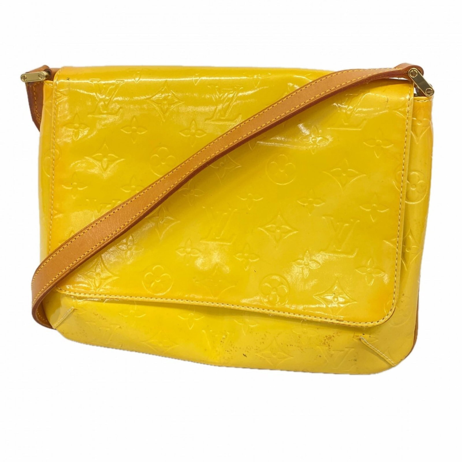 Shoulder Bag of Louis Vuitton: Shoulder Bag of Louis Vuitton Lime yellow shoulder bag from Louis Vuitton, featuring a classic design with a 19cm x 25.5cm x 8cm size and a worn condition with traces of usage and minor