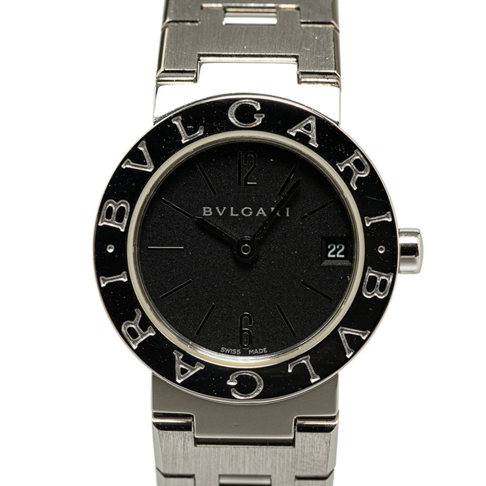 Bvlgari Wristwatch: Bvlgari Wristwatch Stainless steel case and band, this Bvlgari wristwatch boasts an elegant black dial. With its classic analog display, it's a timeless accessory for everyday wear. Its durable constr