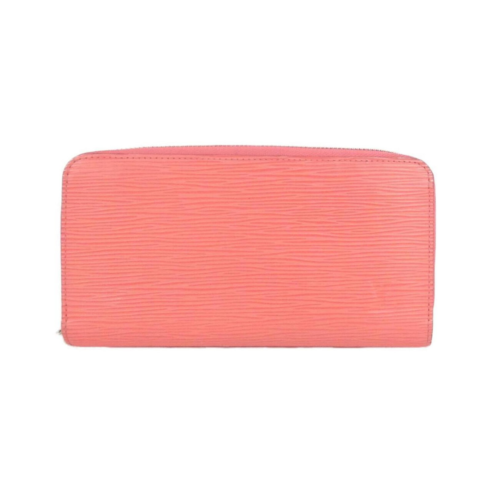 Long Wallet Leather Bi Fold Louis Vuitton: Long Wallet Leather Bi Fold Louis Vuitton Pink Long Wallet with Calfskin Leather, Louis Vuitton Bi-Fold Design. This used long wallet features a pink color and calfskin leather material, measuring