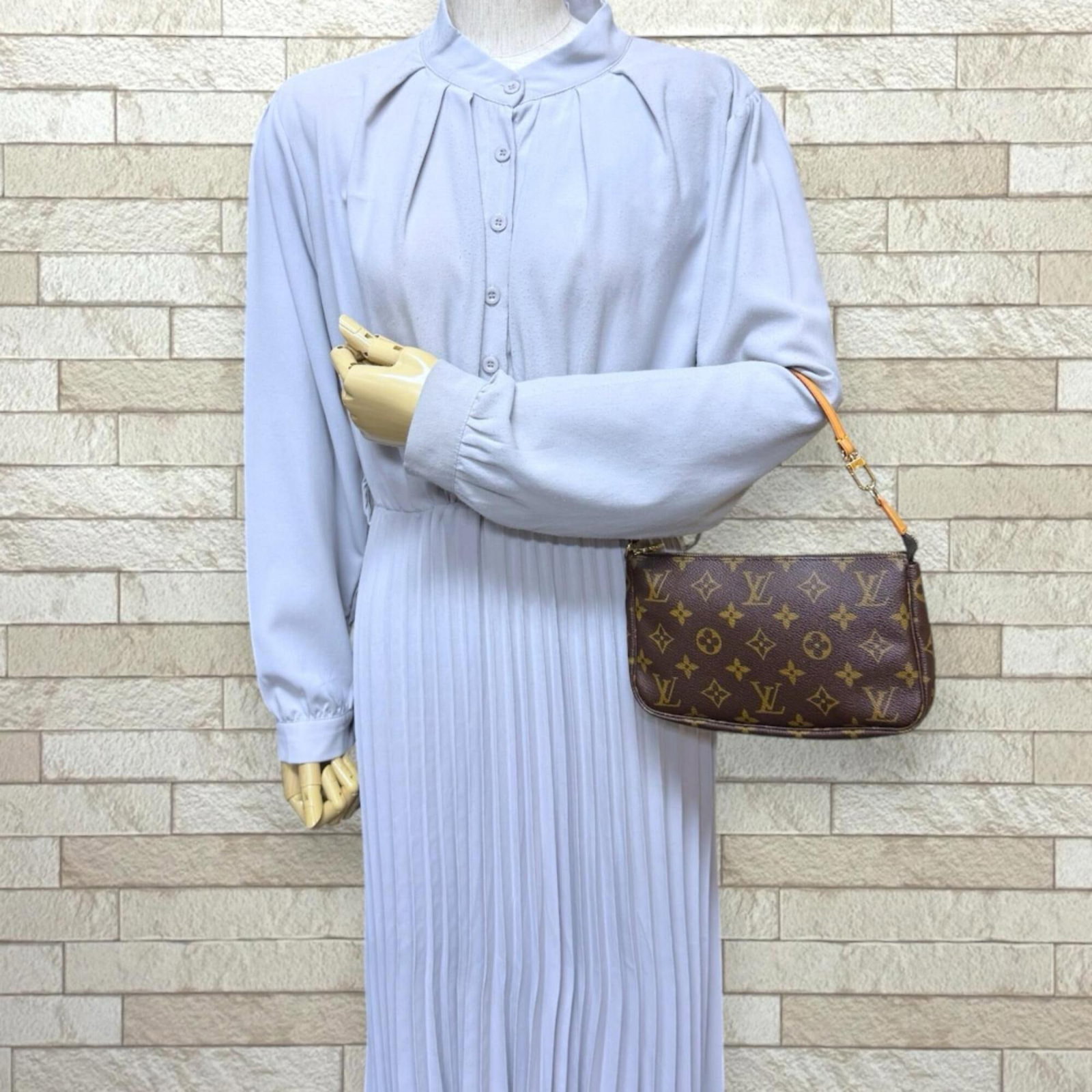 Canvas Handbag Monogram Louis Vuitton - 2