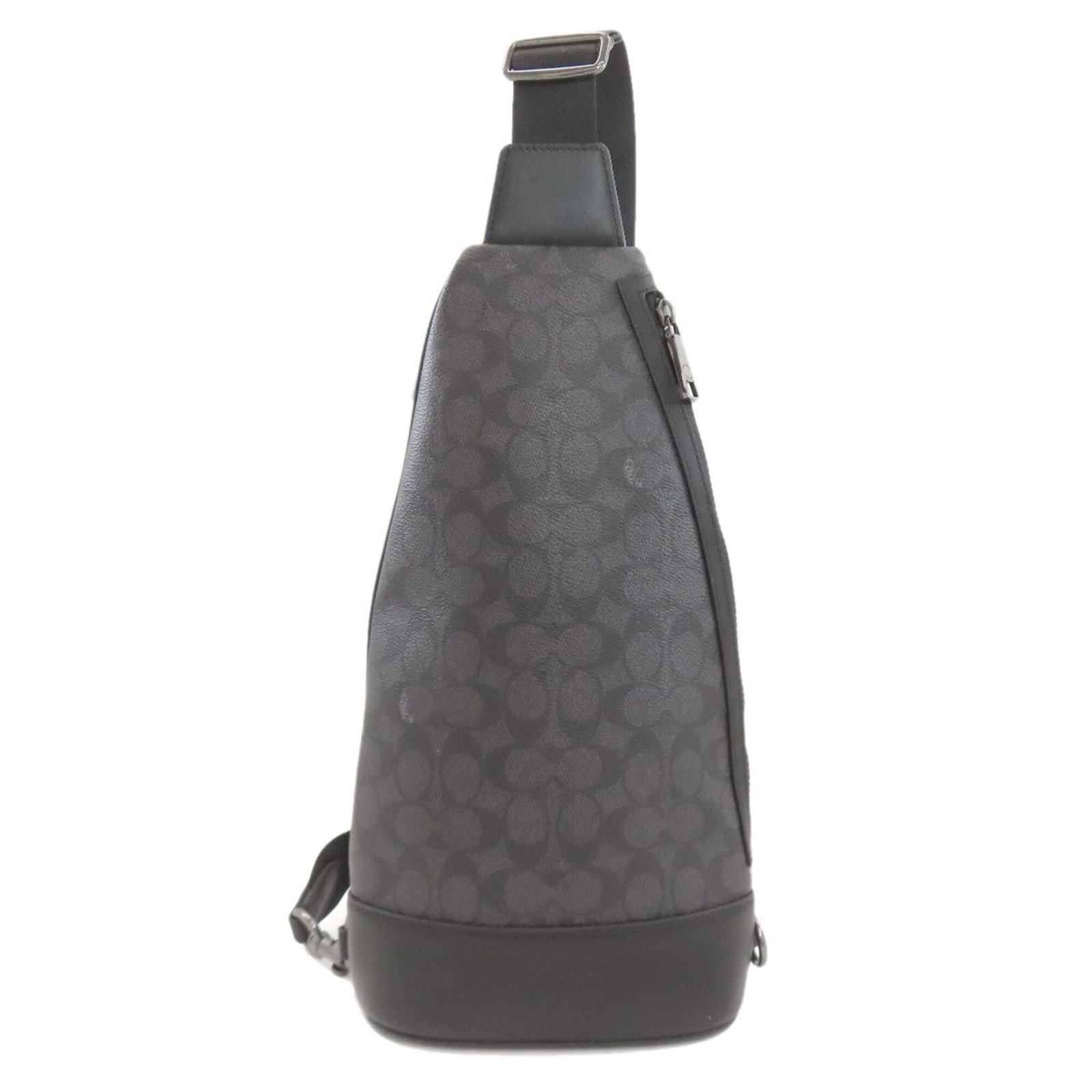 Coach sling bag pvc: Coach sling bag pvc Black Coach PVC Sling Bag in excellent used condition, featuring a sleek design and durable PVC material. With a few minor scratches and signs of wear, this bag remains a stylish