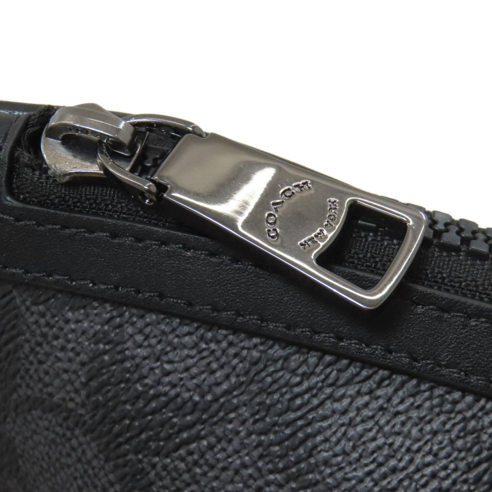 Coach sling bag pvc - 9