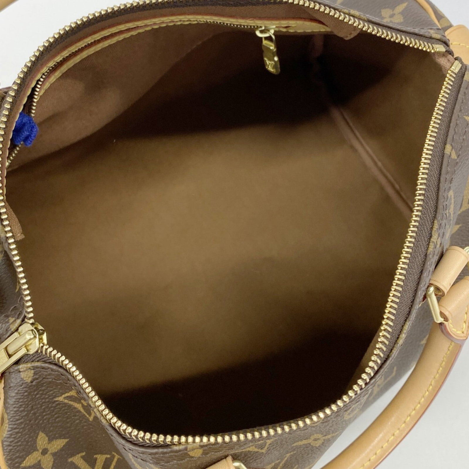 Handbag by Louis Vuitton - 4