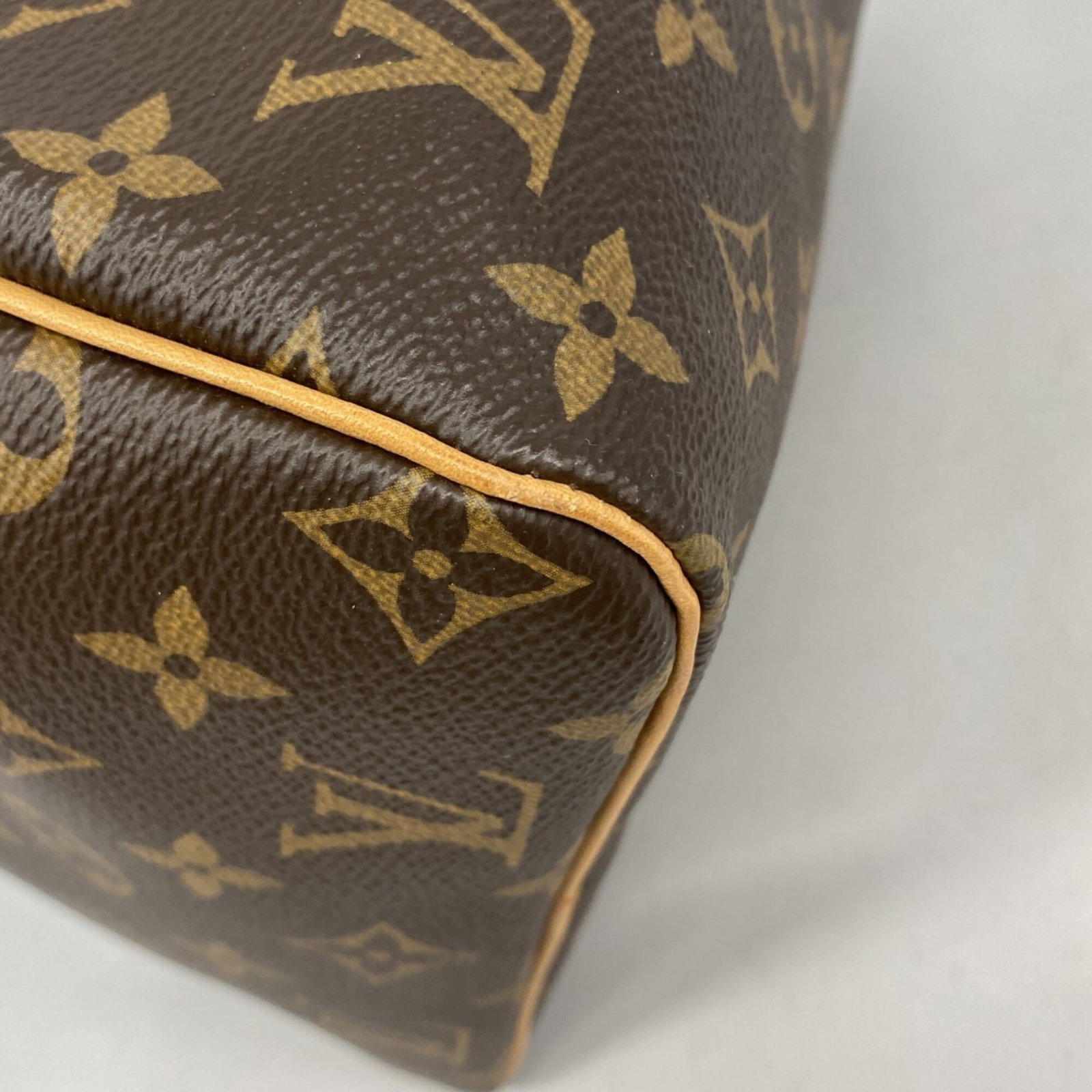 Handbag by Louis Vuitton - 7